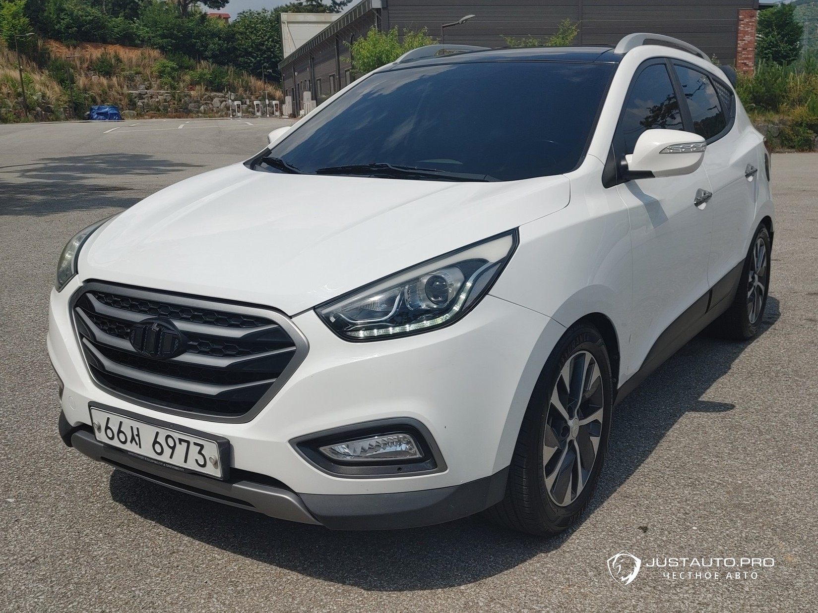 Автомобиль Hyundai Tucson