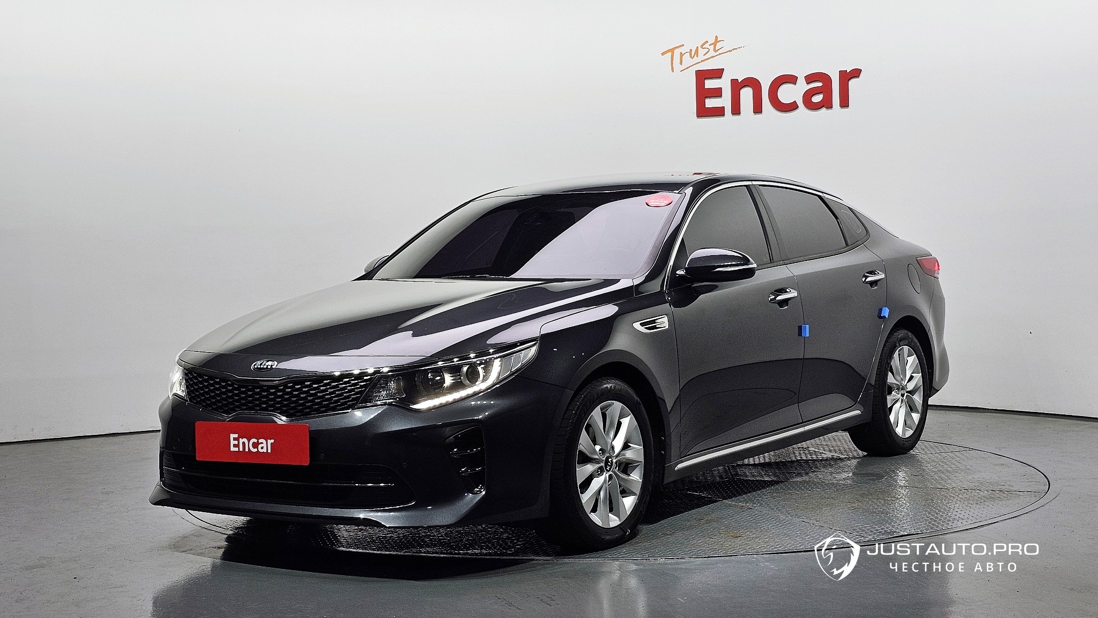 Автомобиль Kia K5