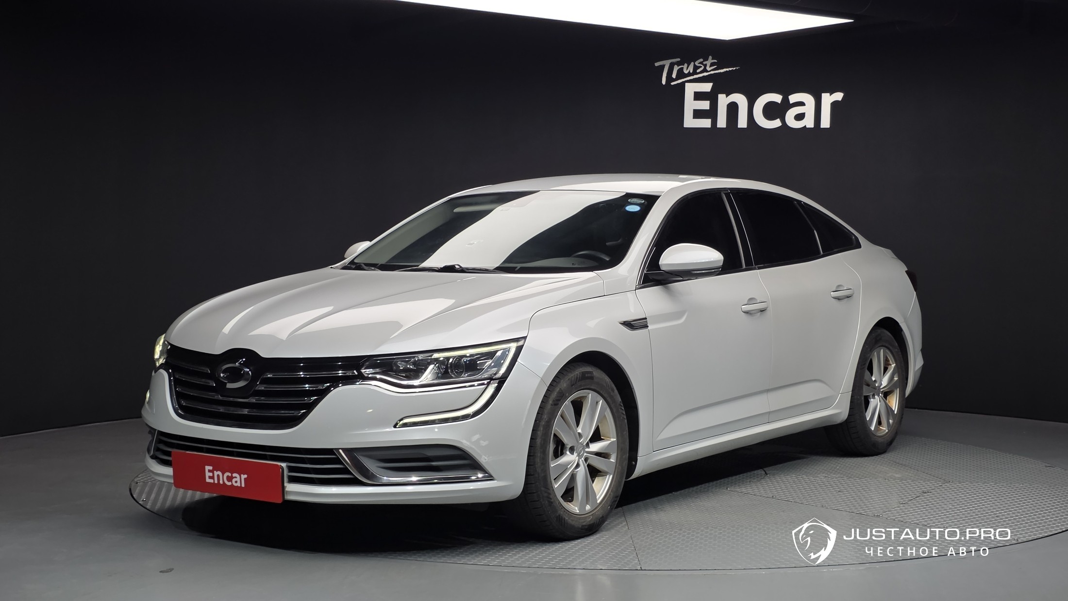 Автомобиль Renault-KoreaSamsung SM6