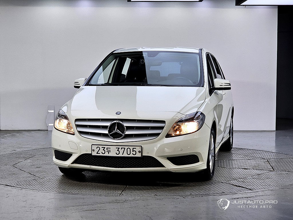 Автомобиль Mercedes-Benz B-Class