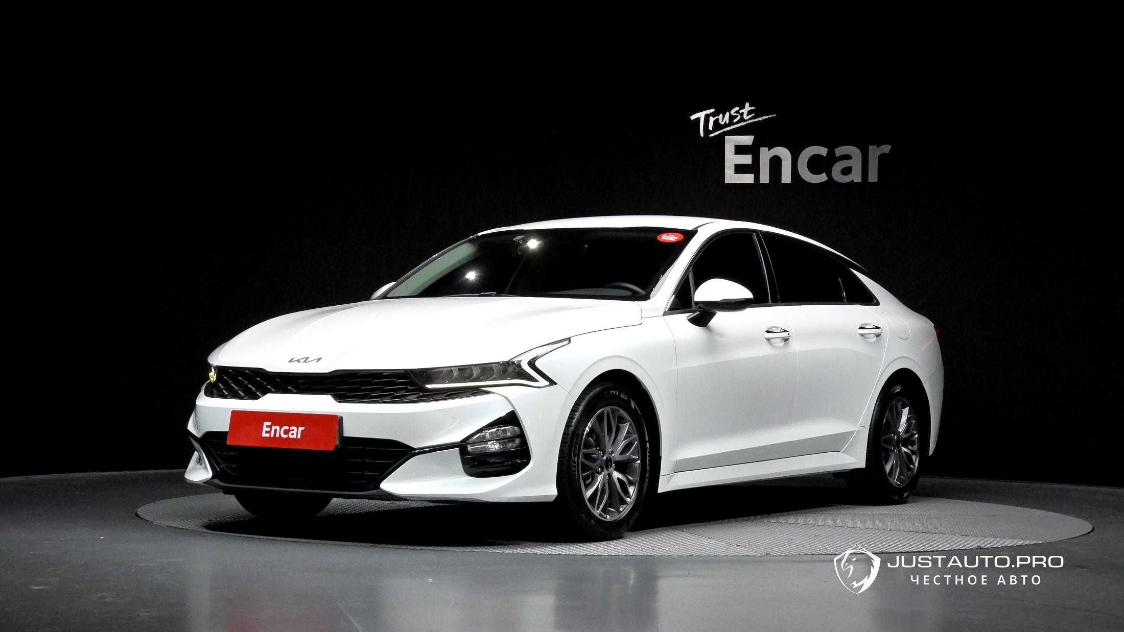 Автомобиль Kia K5