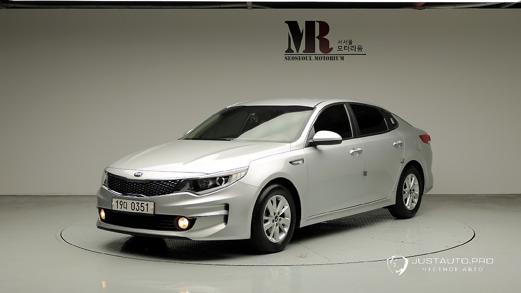 Автомобиль Kia K5