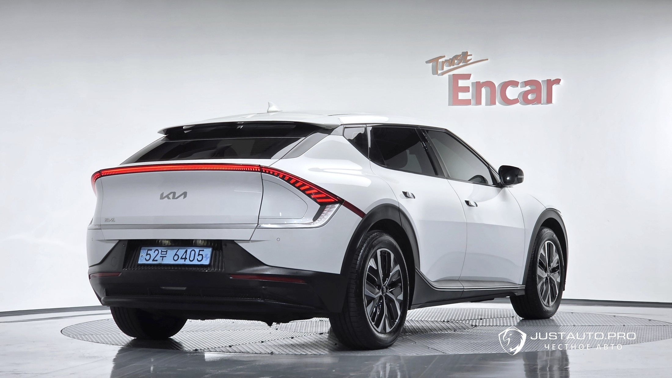 Автомобиль Kia EV6
