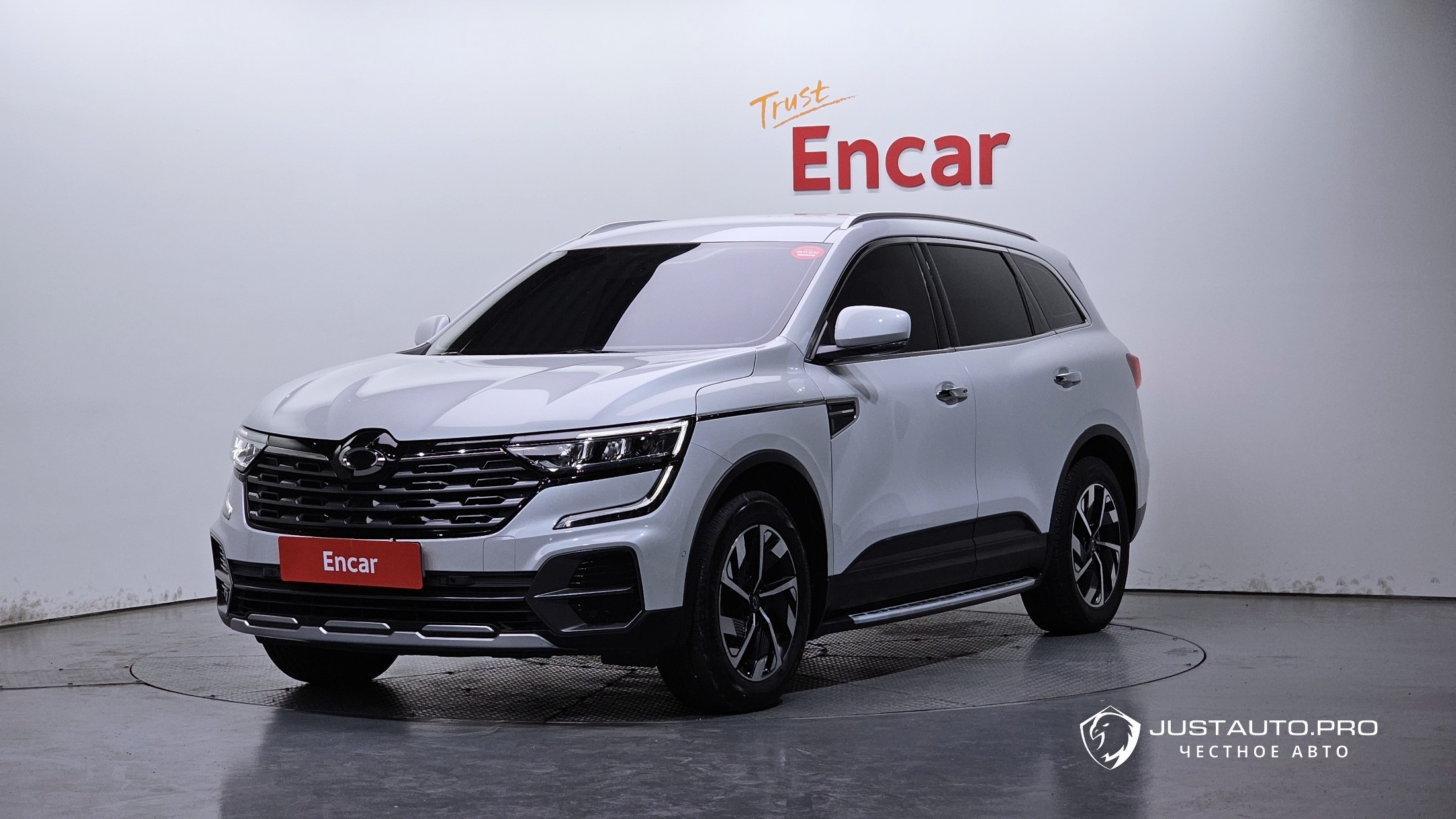 Автомобиль Renault-KoreaSamsung QM6