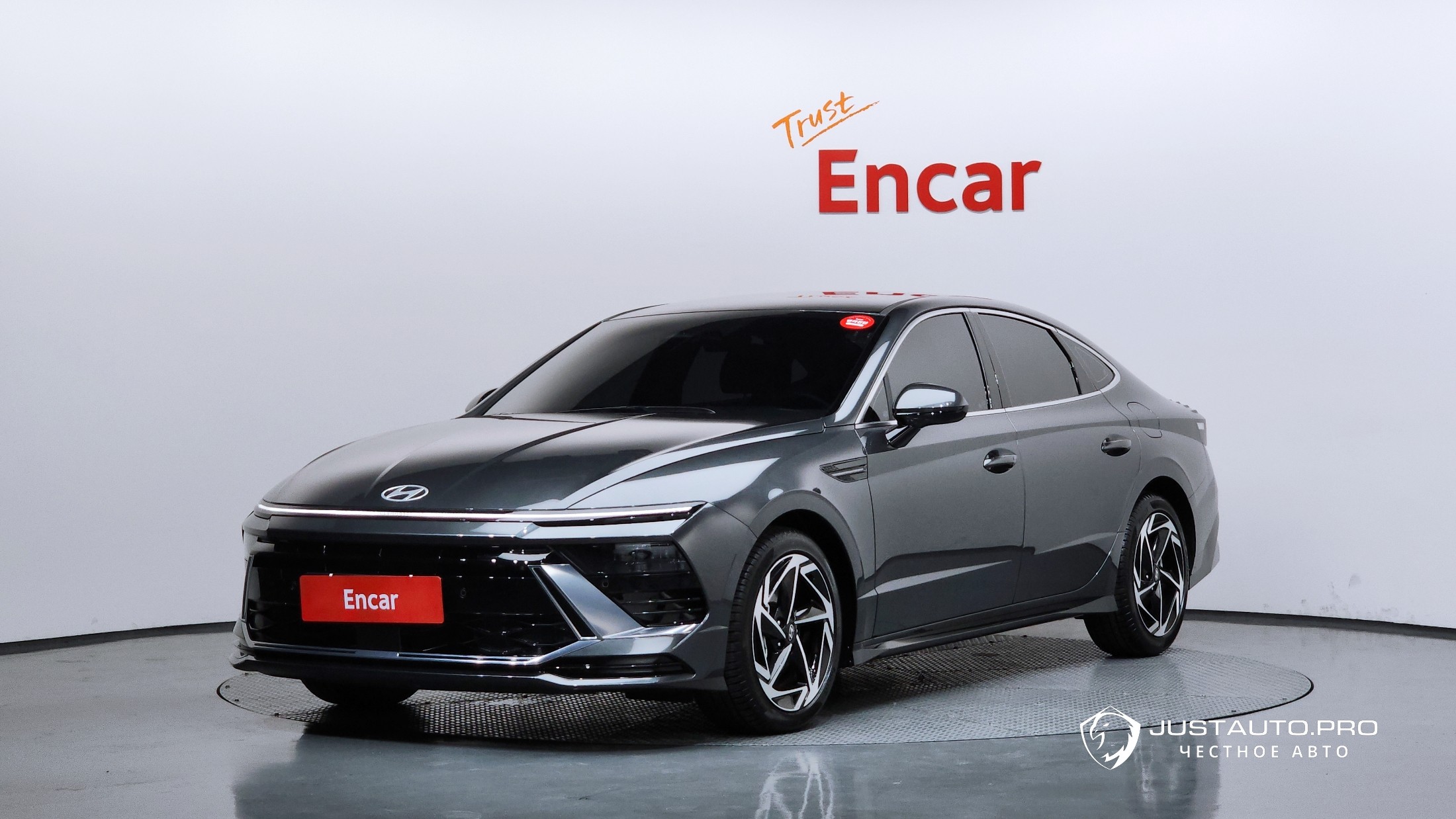 Автомобиль Hyundai Sonata