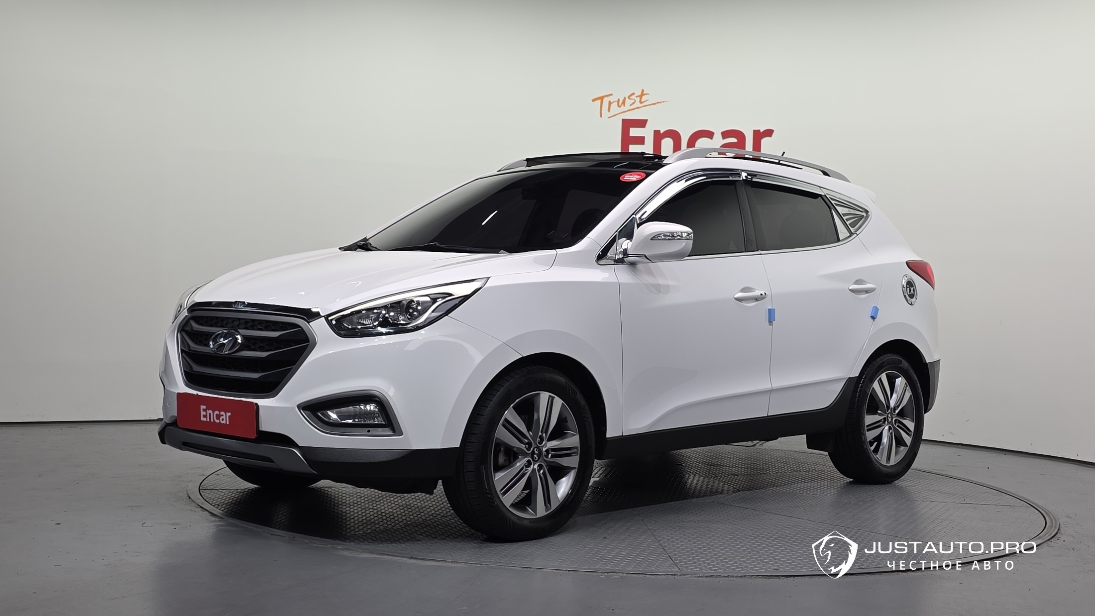 Автомобиль Hyundai Tucson