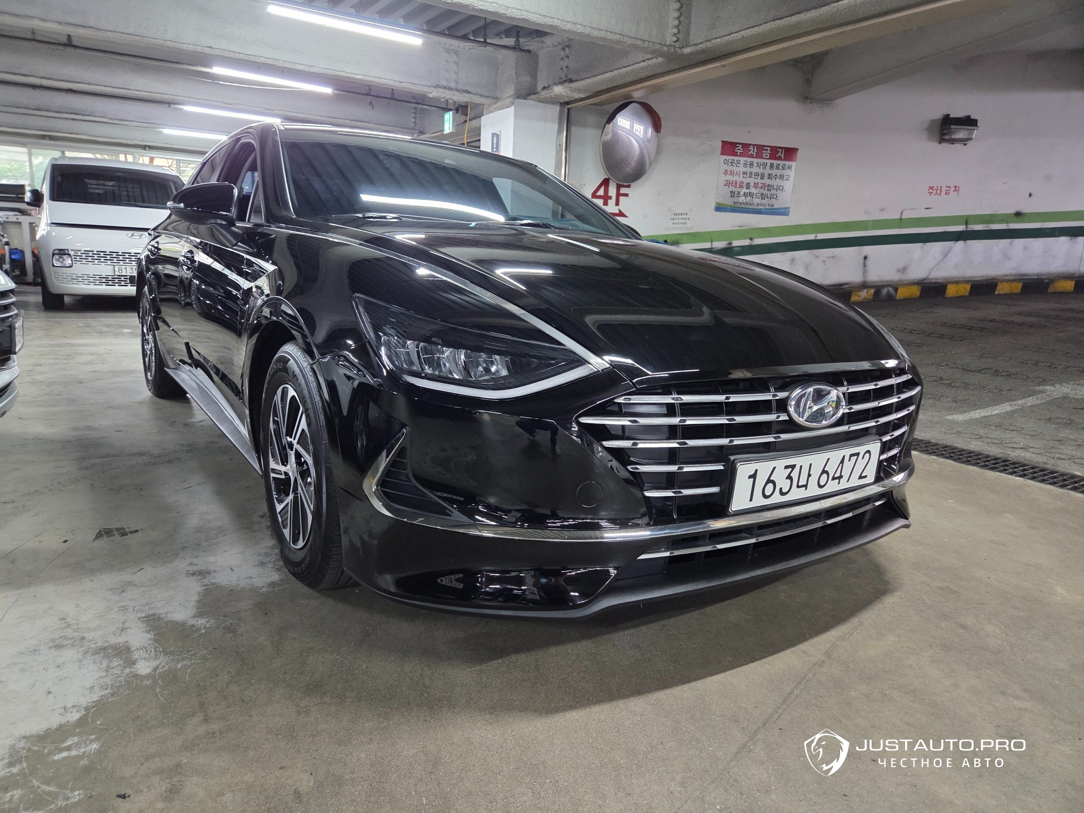 Автомобиль Hyundai Sonata