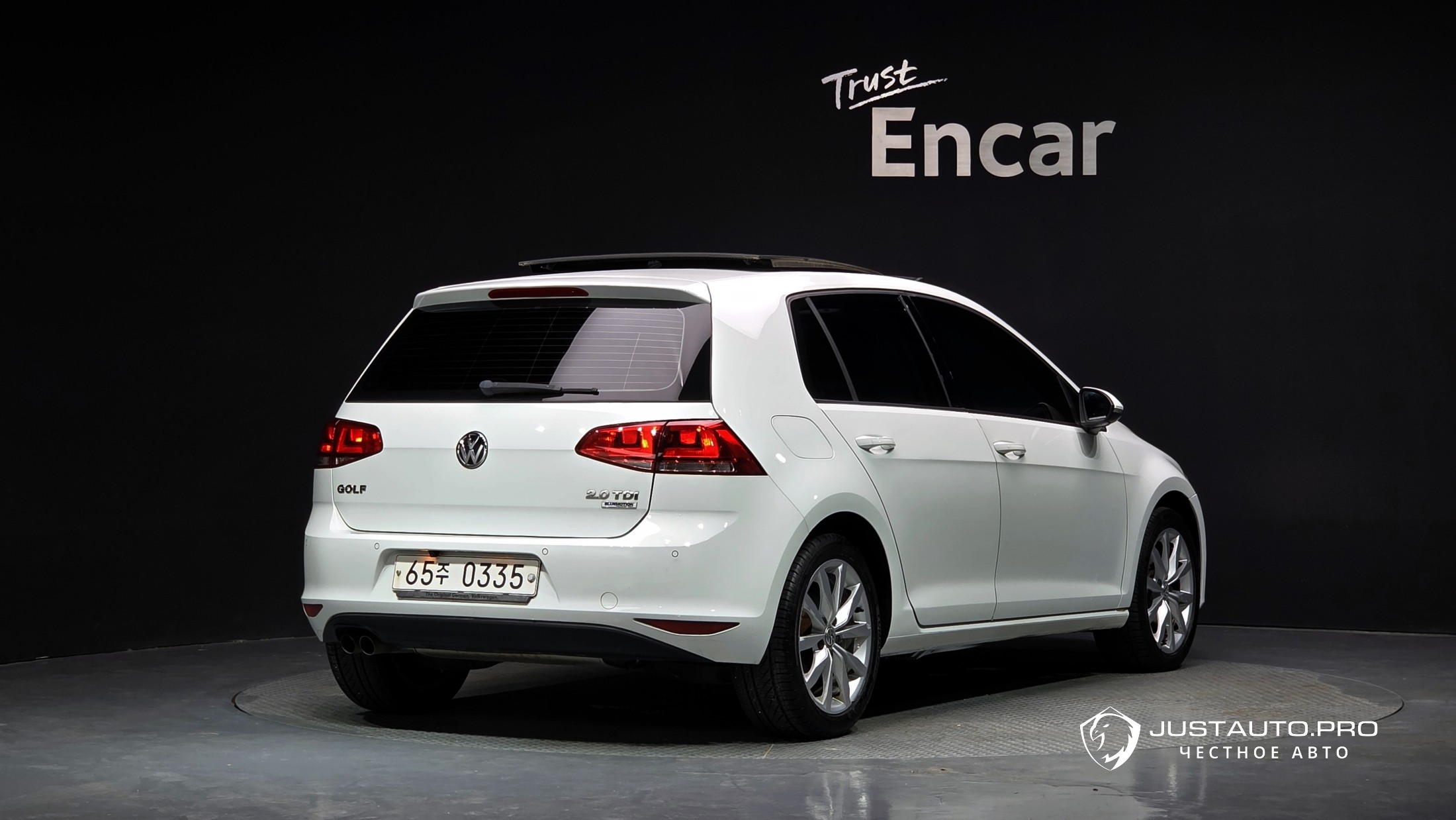 Автомобиль Volkswagen Golf