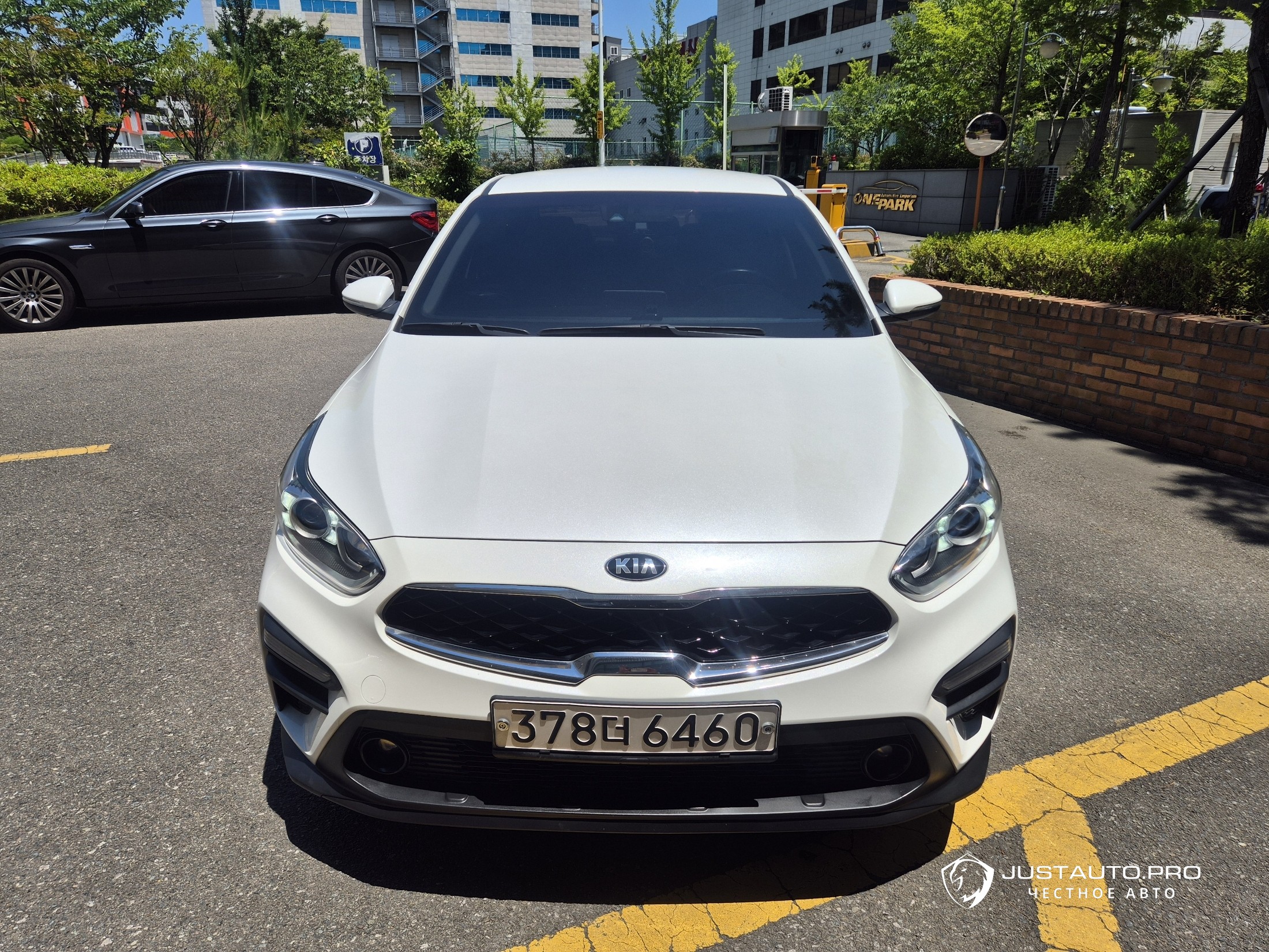Автомобиль Kia K3