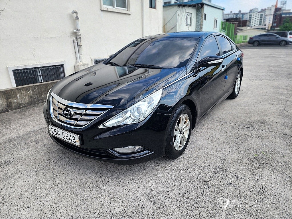 Автомобиль Hyundai Sonata