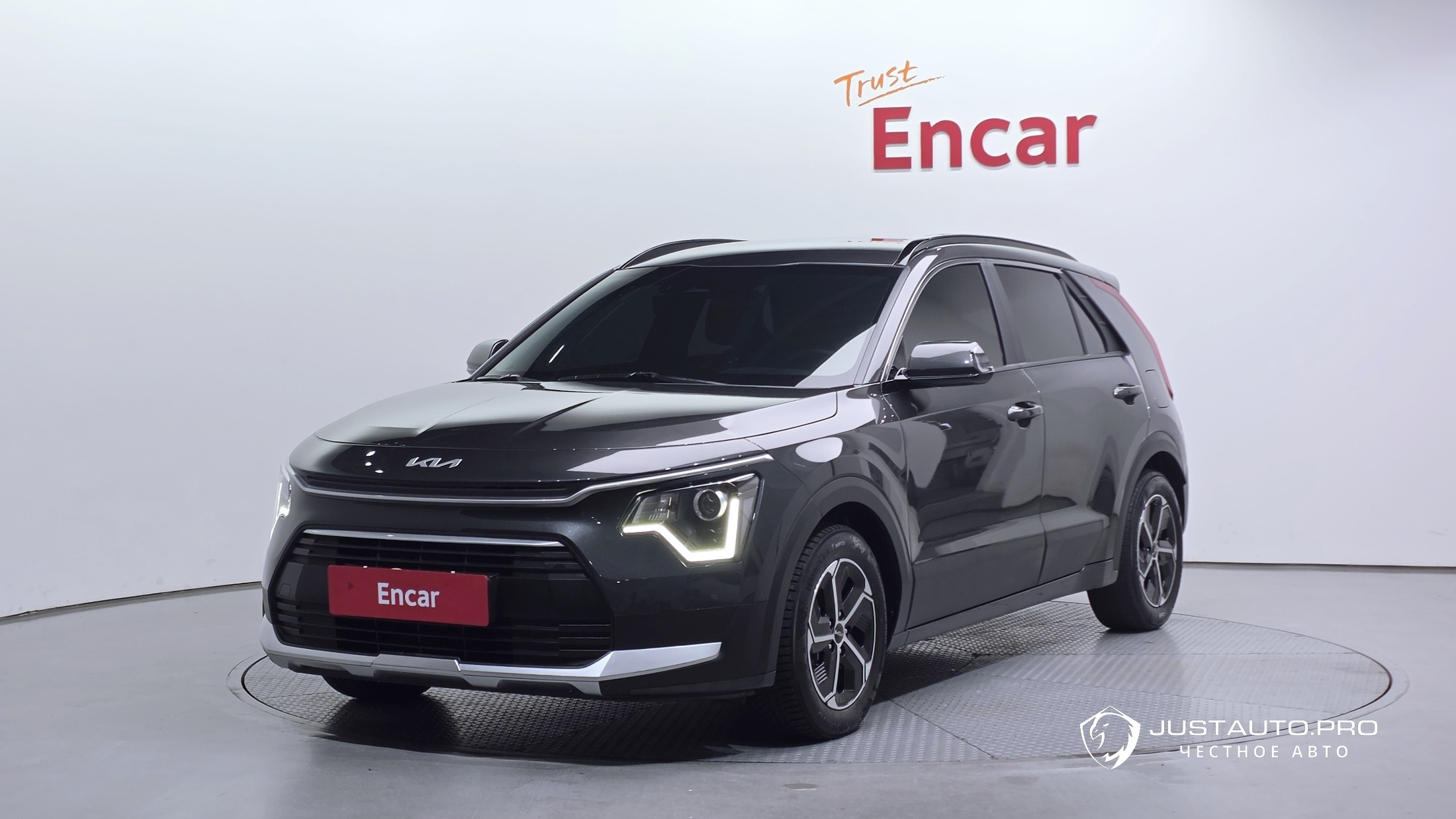 Автомобиль Kia Niro