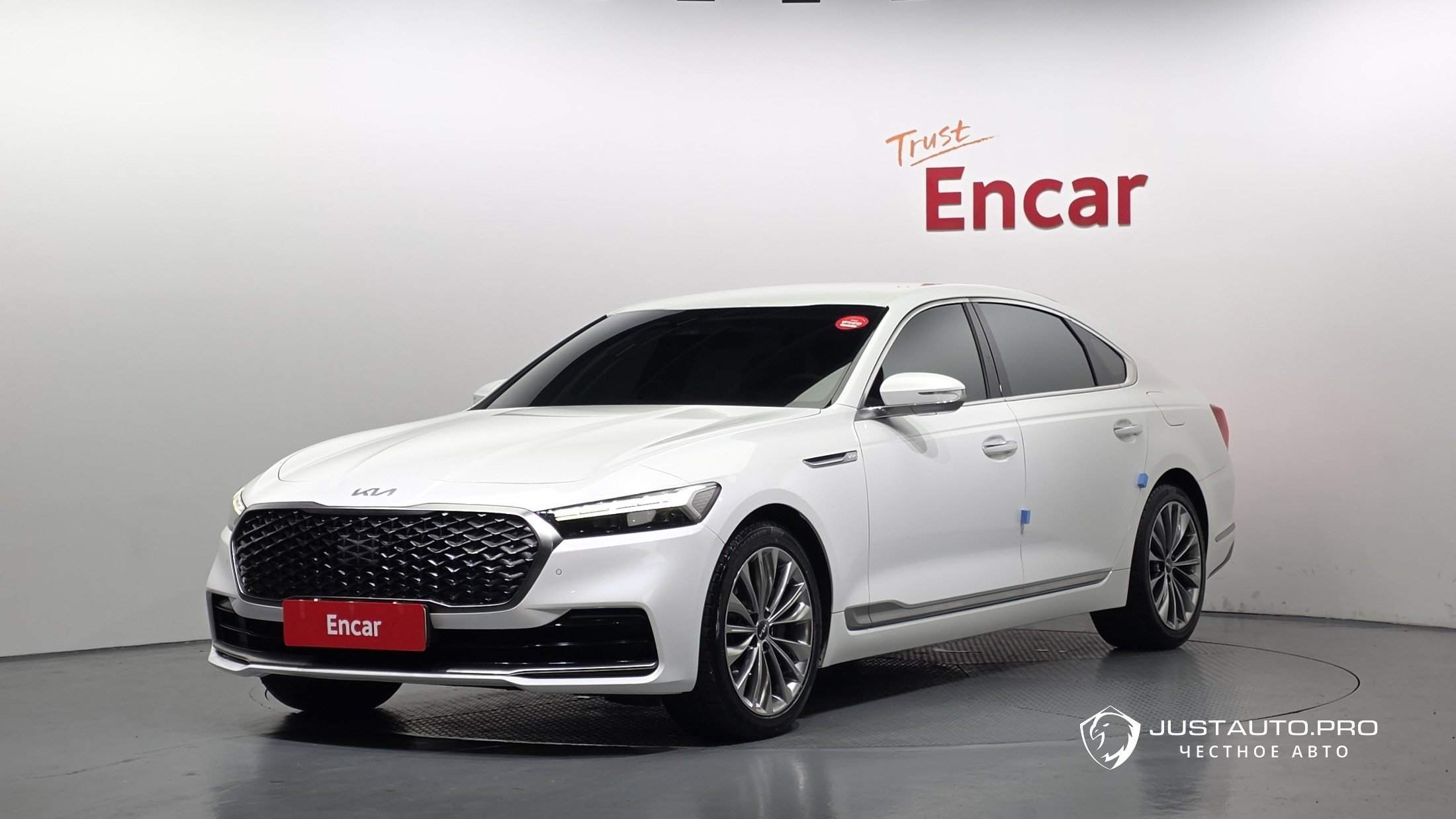 Автомобиль Kia K9
