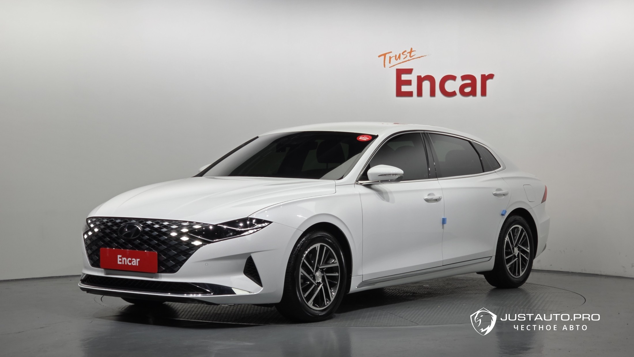 Автомобиль Hyundai Grandeur