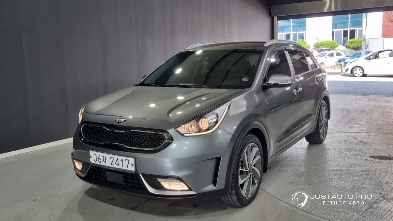 Автомобиль Kia Niro