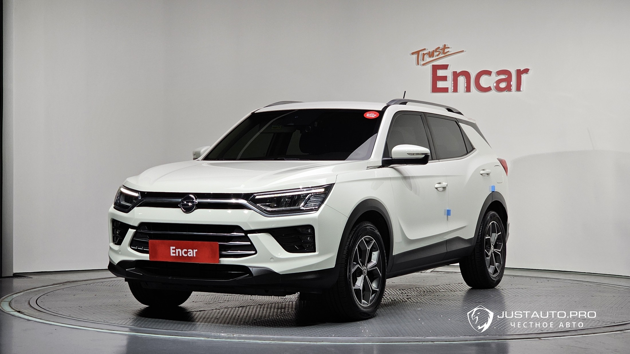 Автомобиль KG_Mobility_Ssangyong KORANDO
