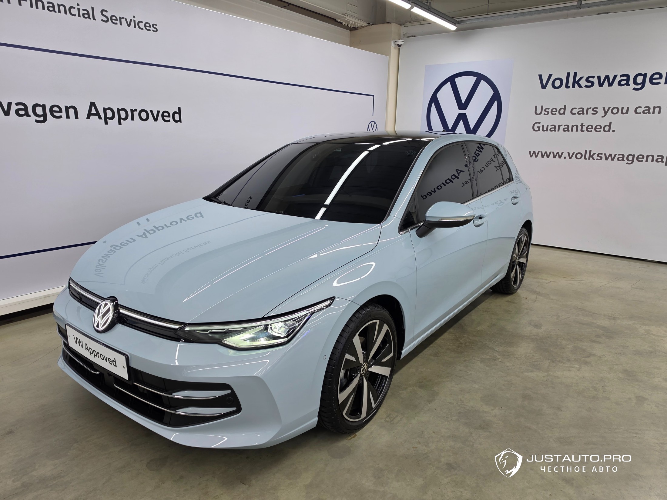 Автомобиль Volkswagen Golf