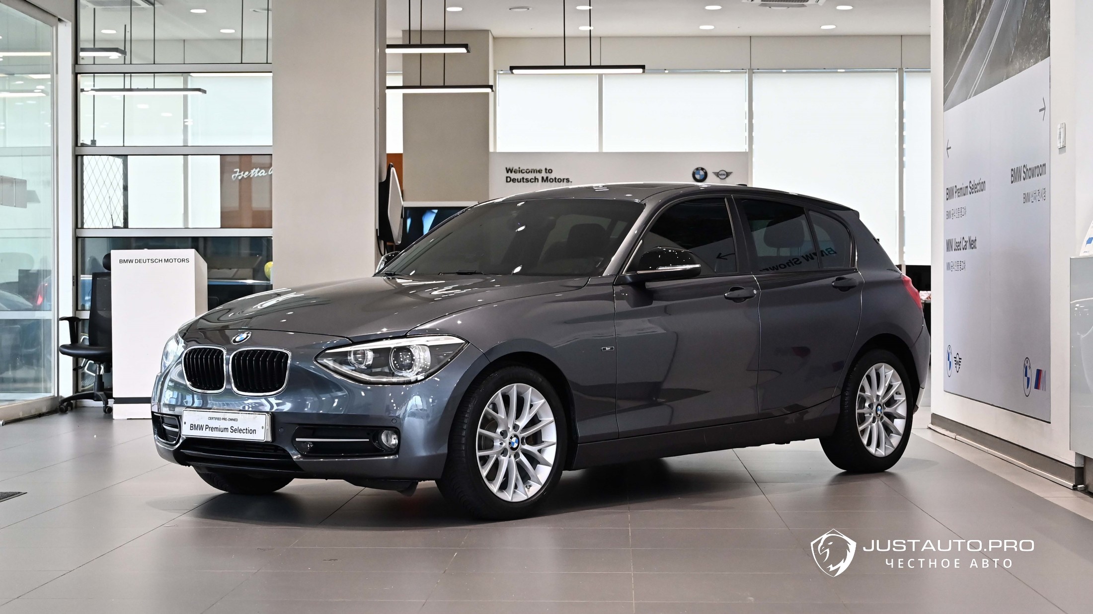 Автомобиль BMW 1-Series