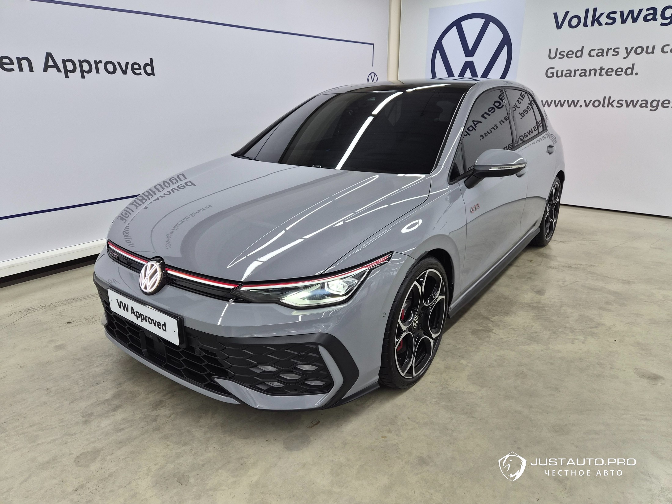 Автомобиль Volkswagen Golf