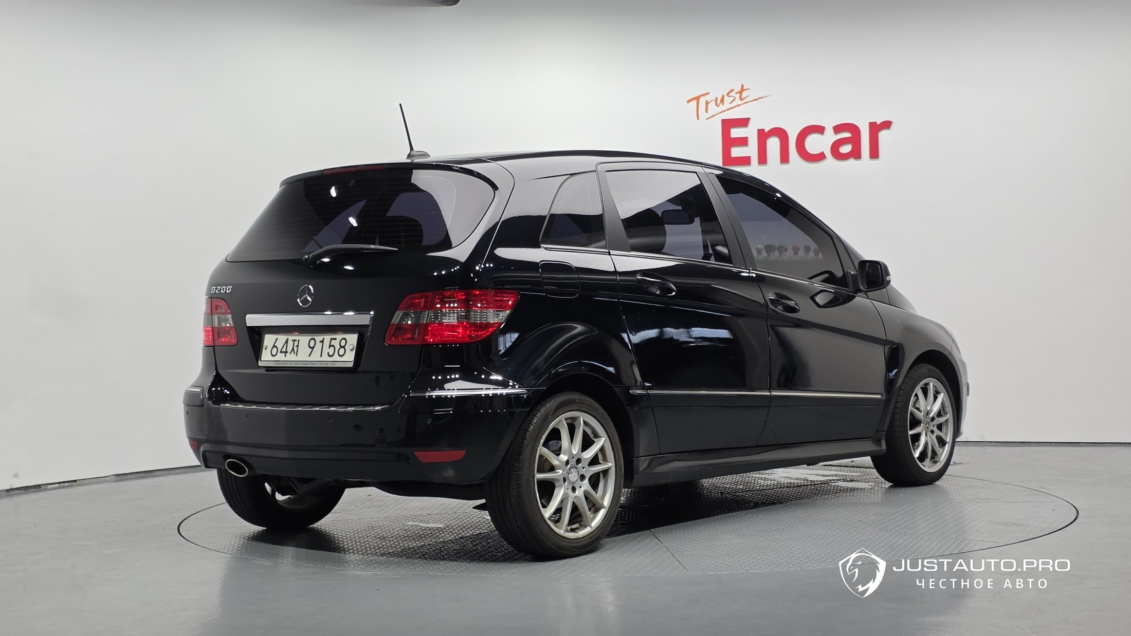 Автомобиль Mercedes-Benz B-Class