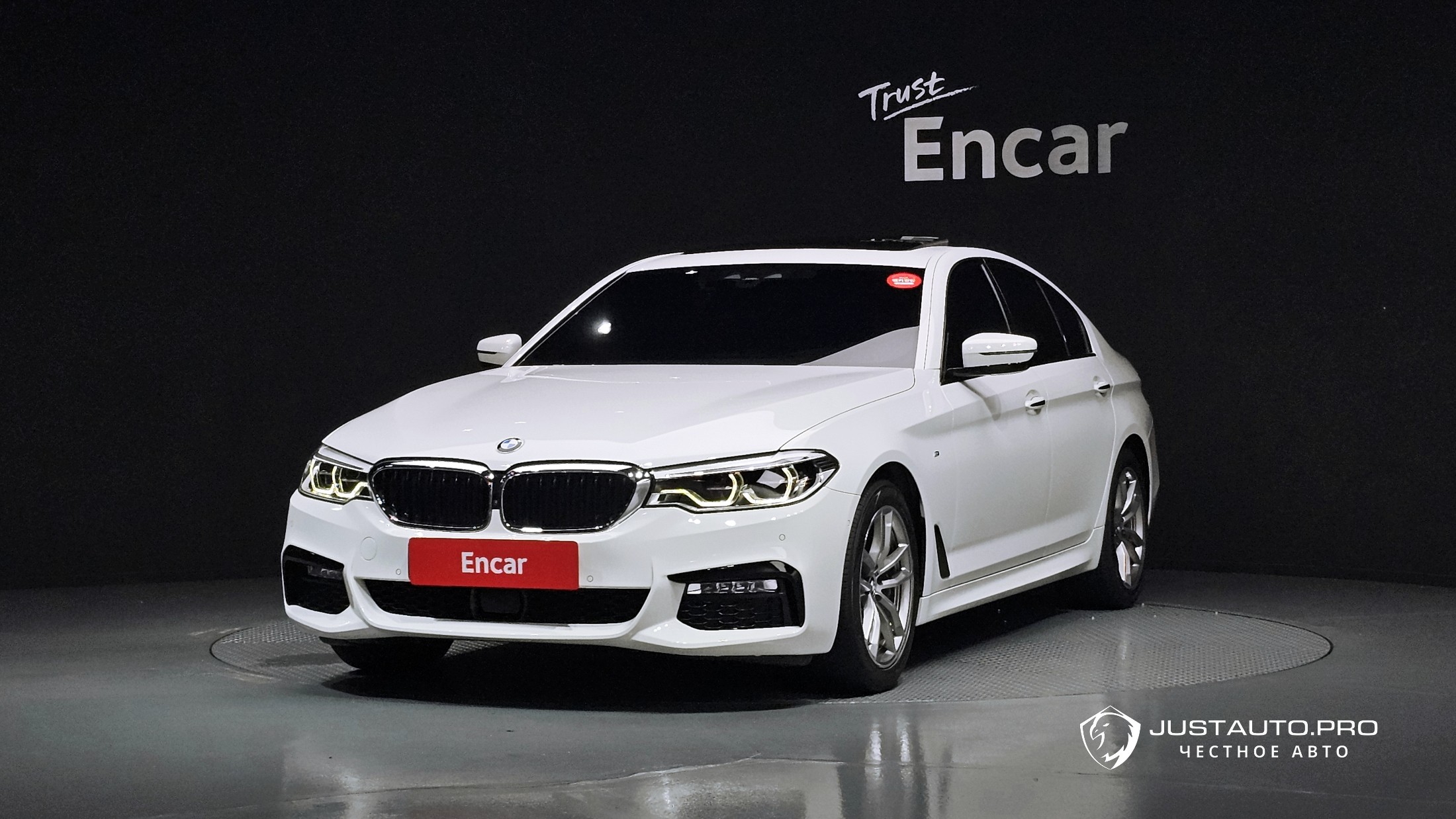 Автомобиль BMW 5-Series
