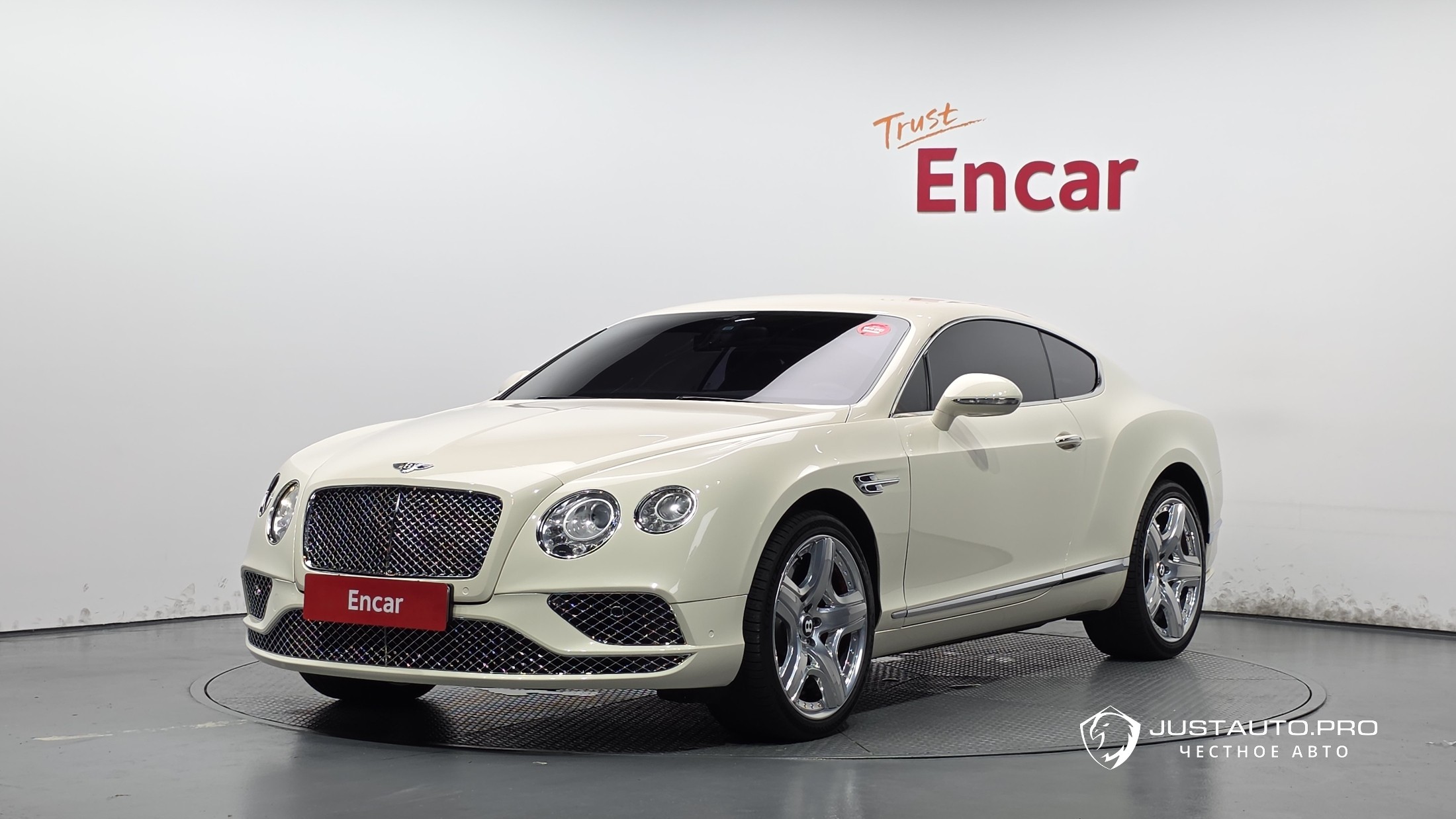 Автомобиль Bentley Continental