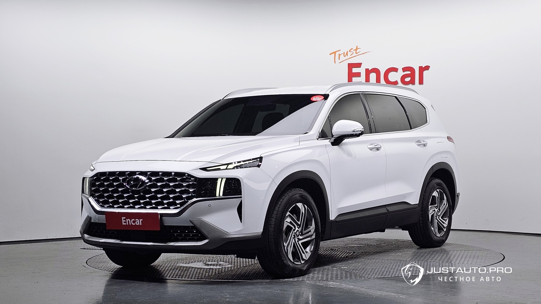 Автомобиль Hyundai Santafe