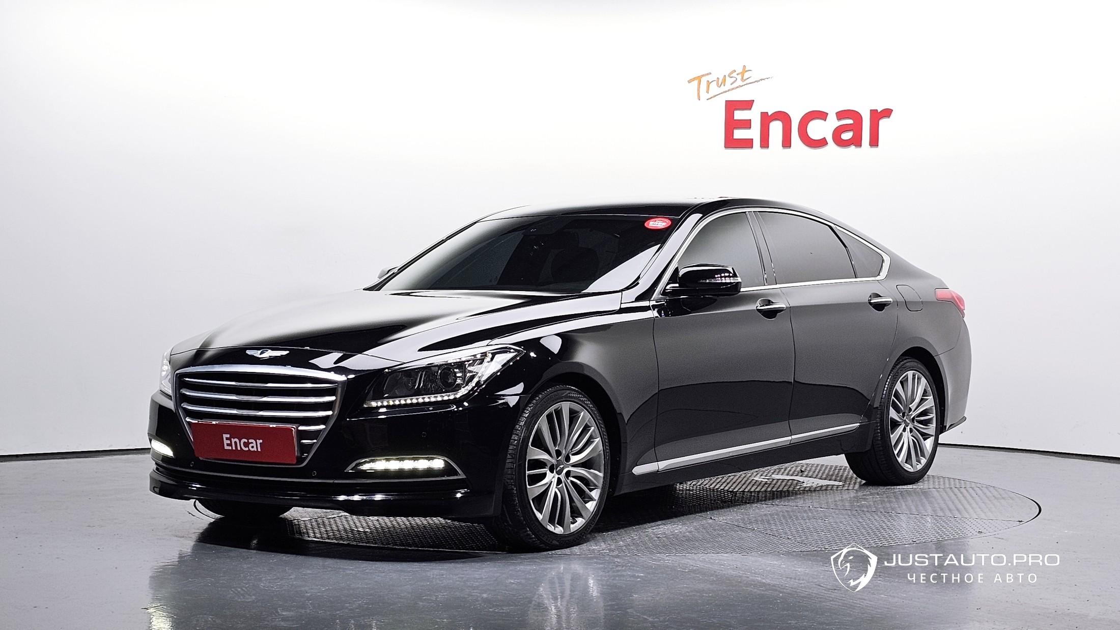 Автомобиль Hyundai Genesis