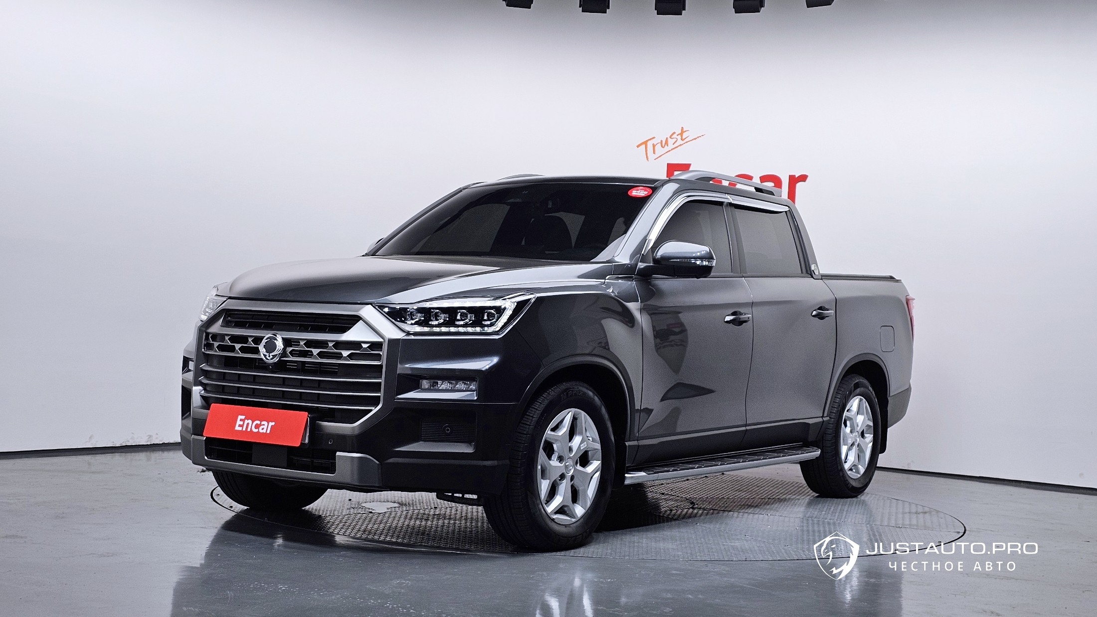 Автомобиль KG_Mobility_Ssangyong Rexton
