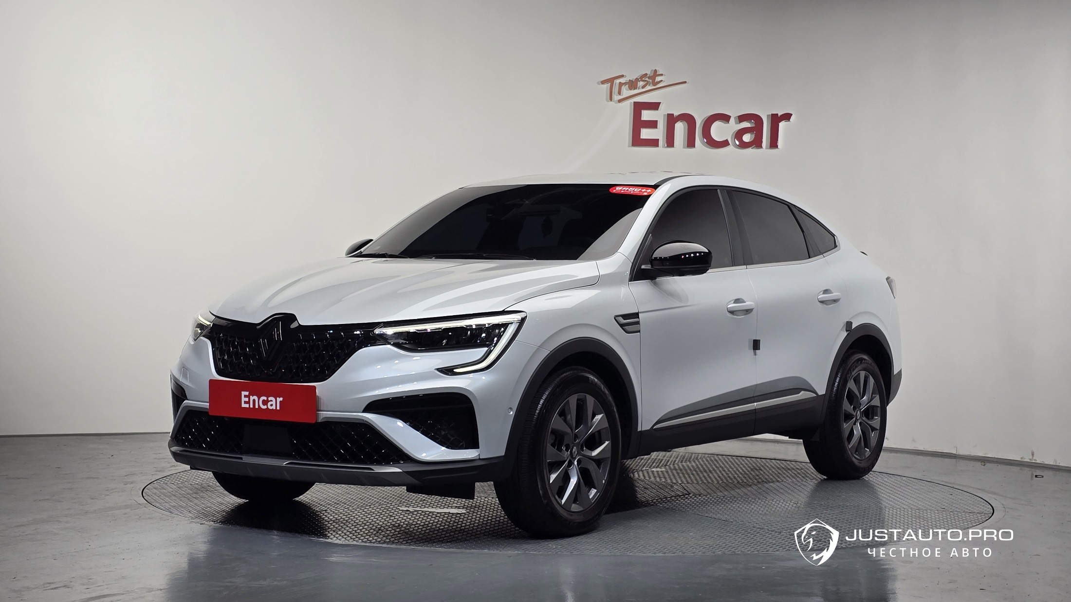 Автомобиль Renault-KoreaSamsung Arkana