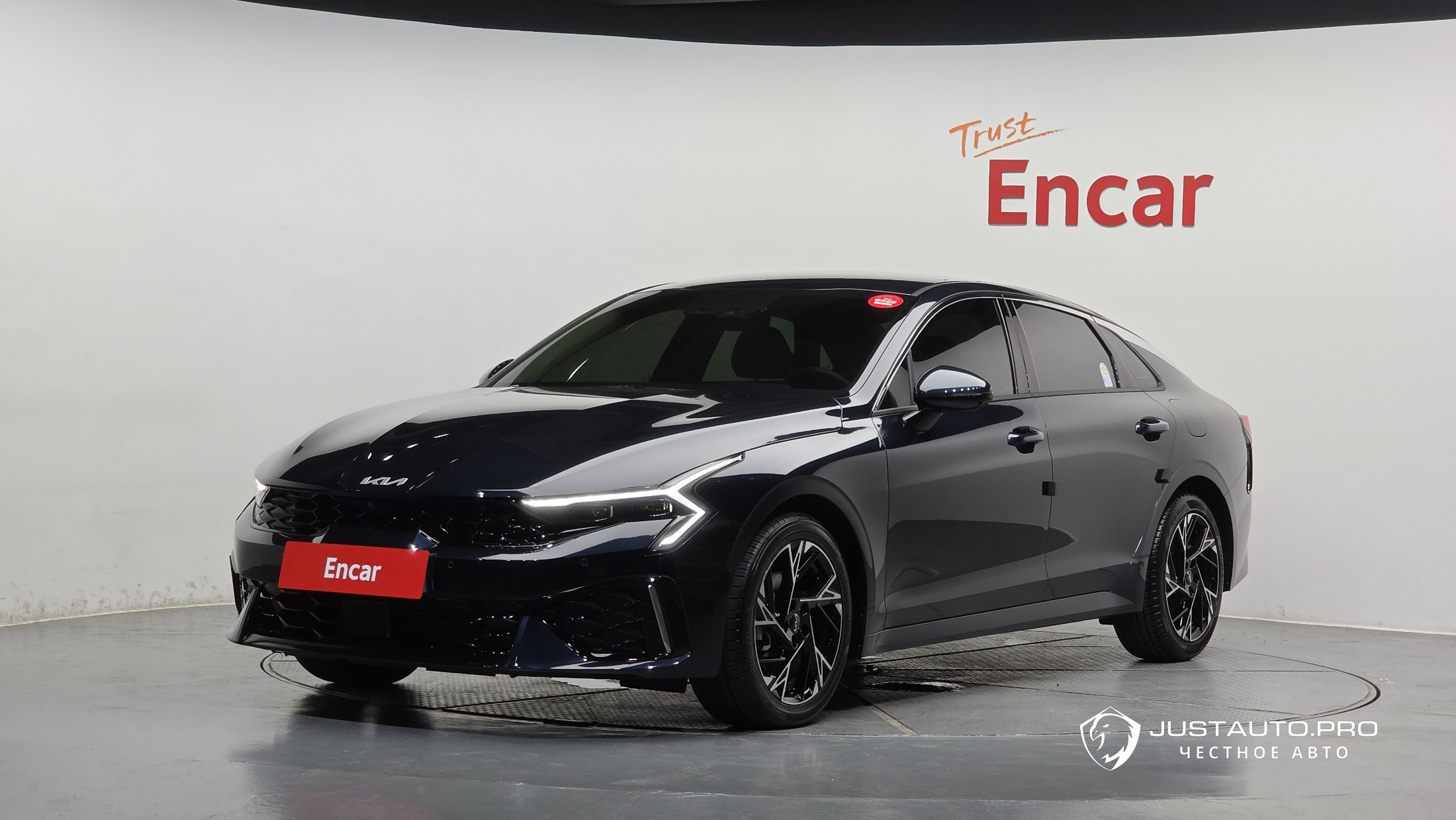 Автомобиль Kia K5