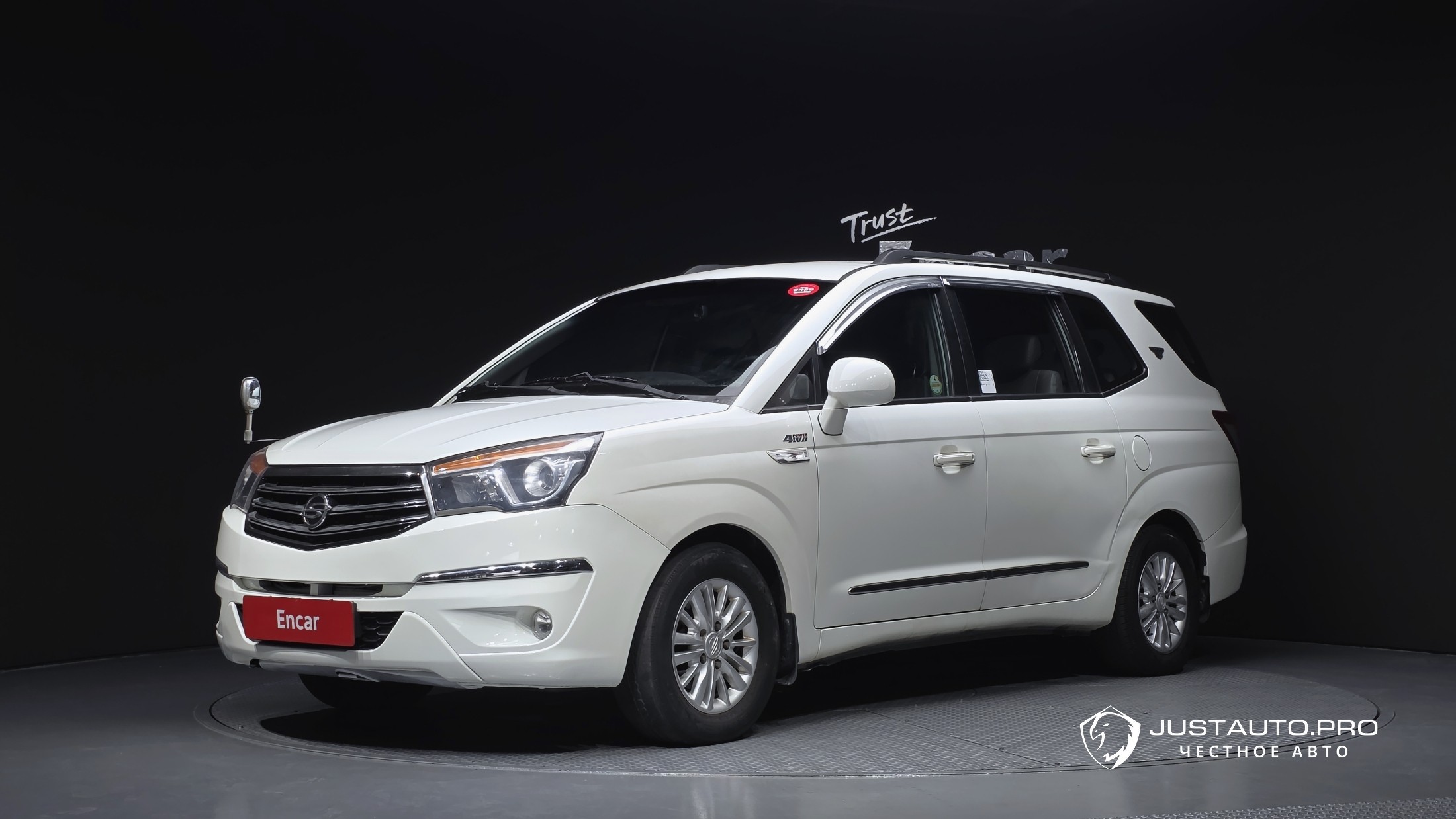 Автомобиль KG_Mobility_Ssangyong KORANDO
