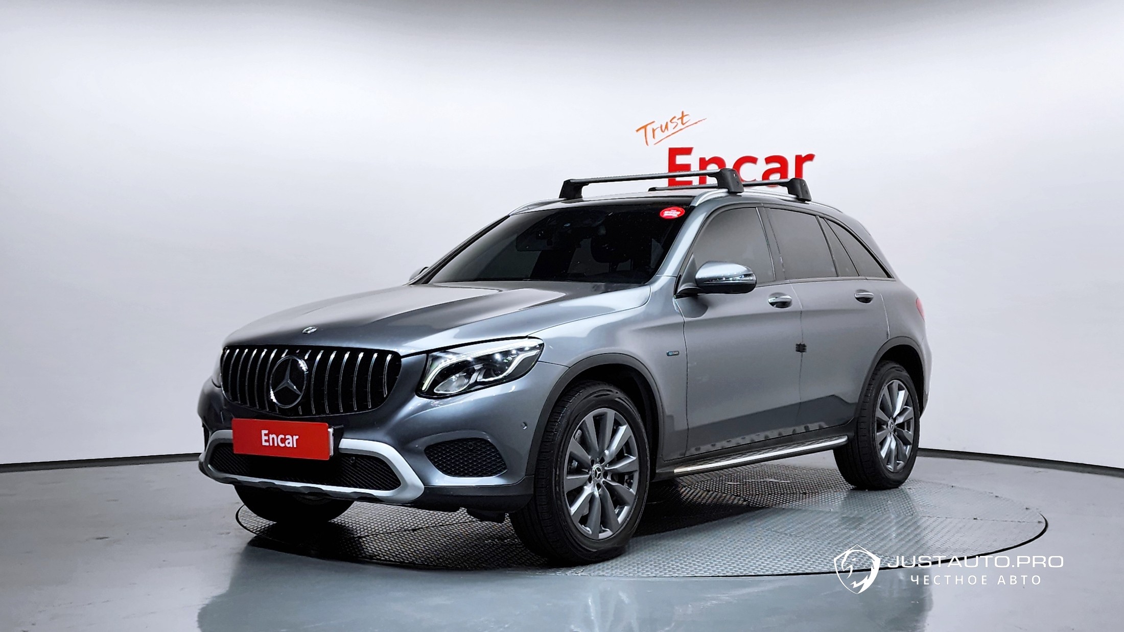 Автомобиль Mercedes-Benz GLC-Class