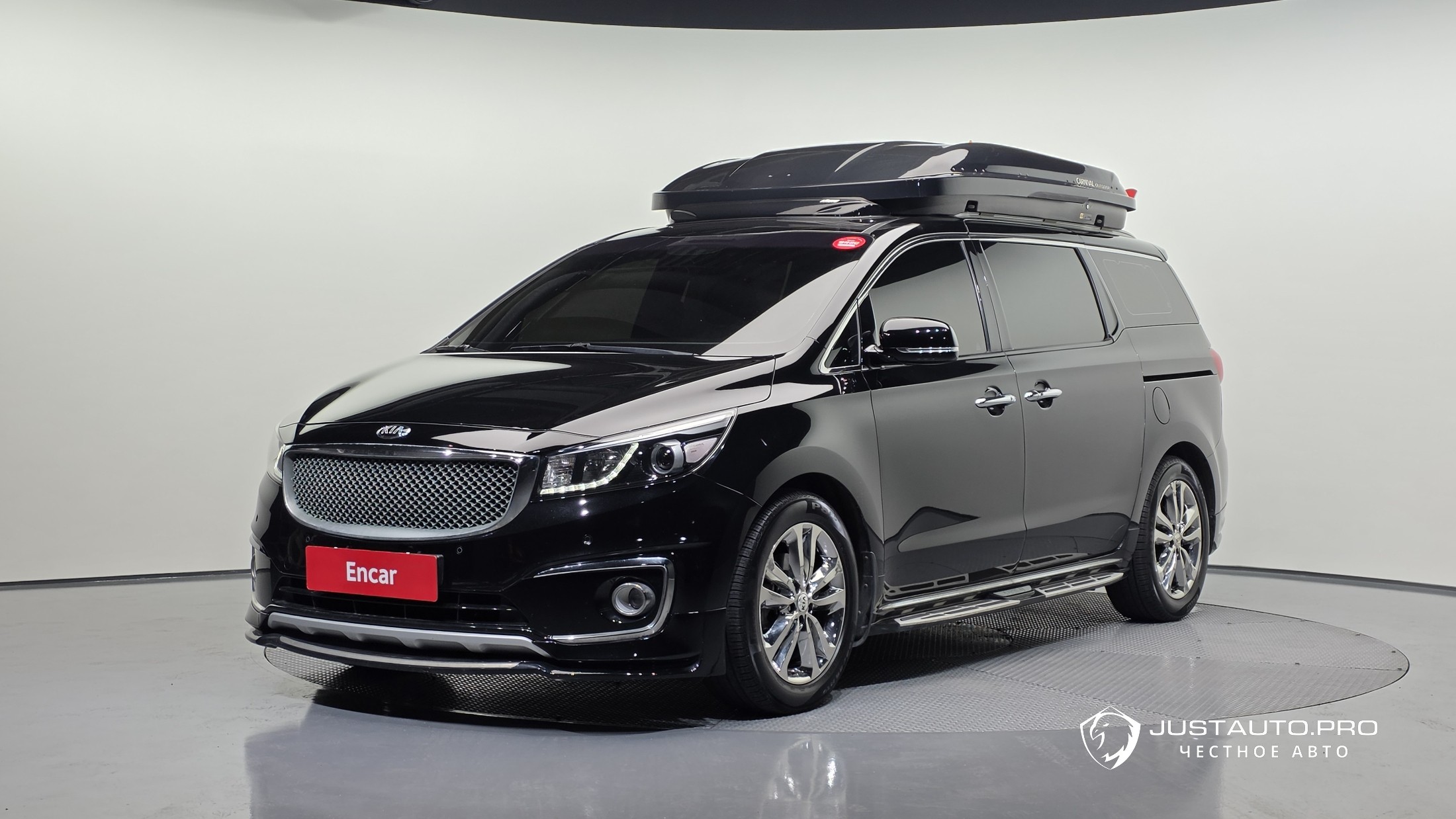 Автомобиль Kia Canival