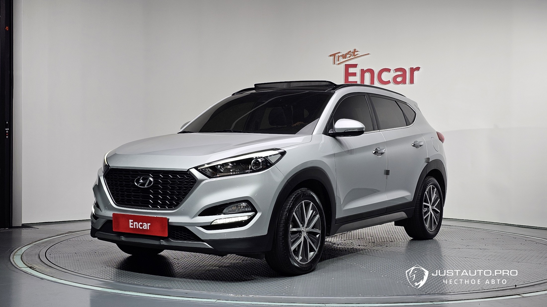 Автомобиль Hyundai Tucson