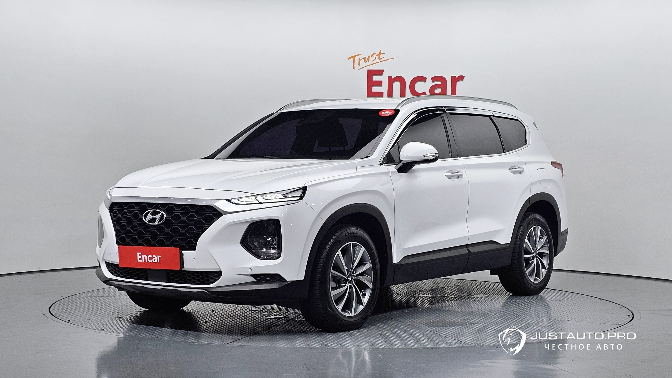 Автомобиль Hyundai Santafe