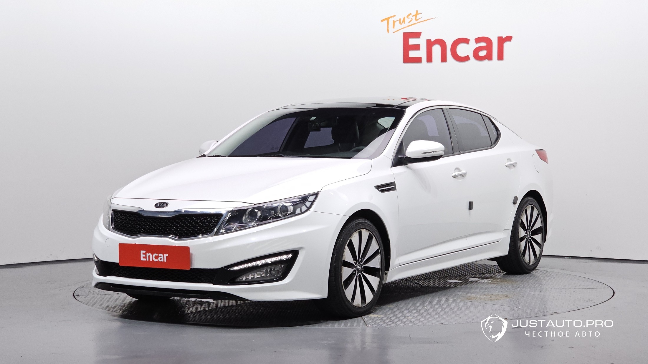 Автомобиль Kia K5