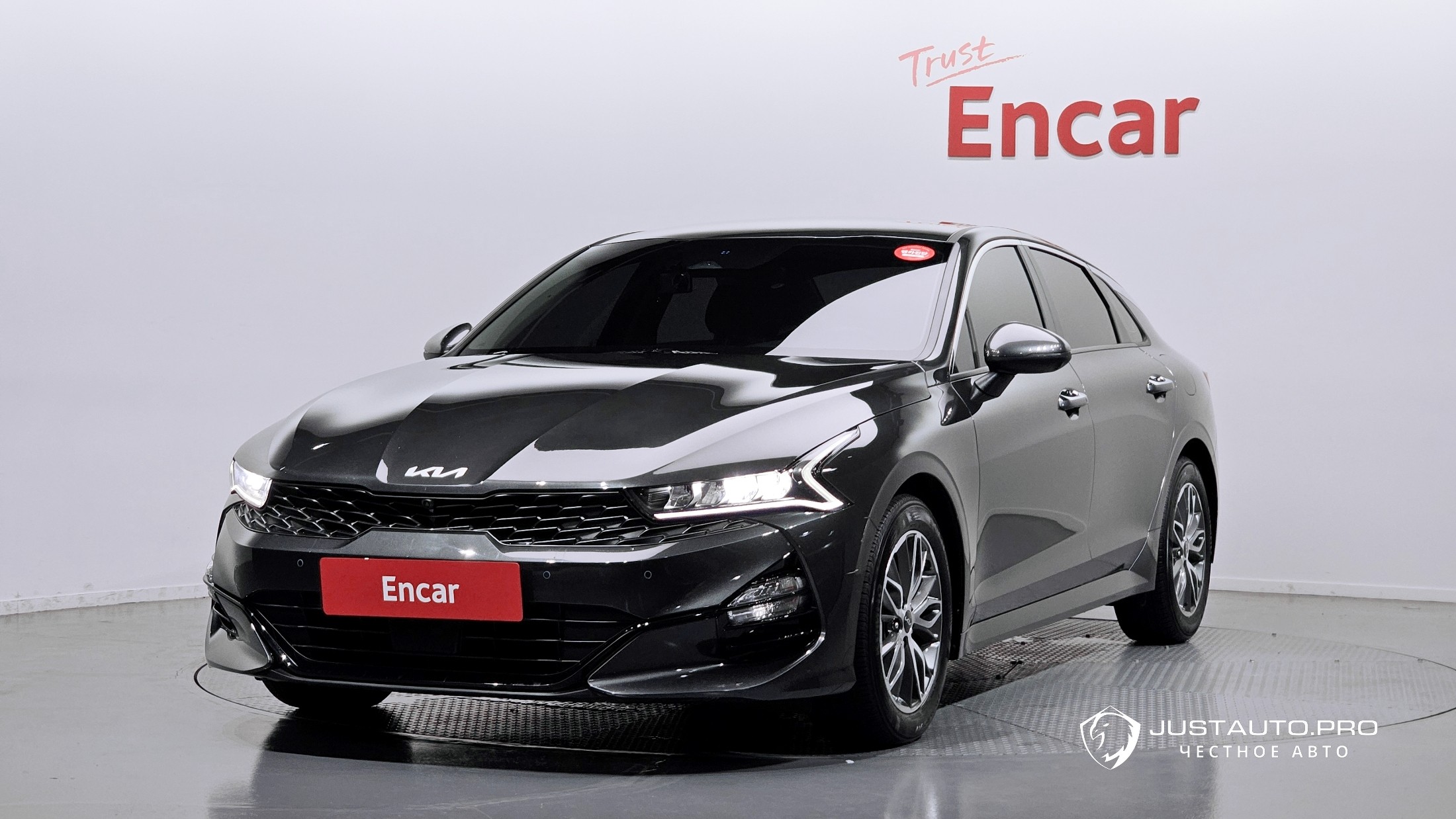 Автомобиль Kia K5