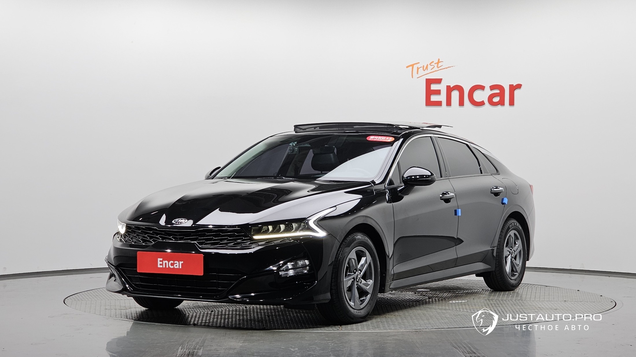 Автомобиль Kia K5