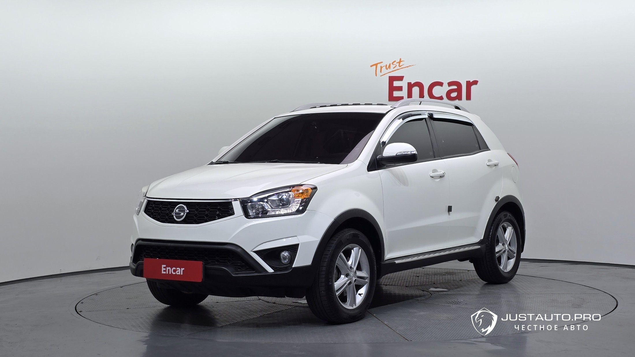 Автомобиль KG_Mobility_Ssangyong KORANDO
