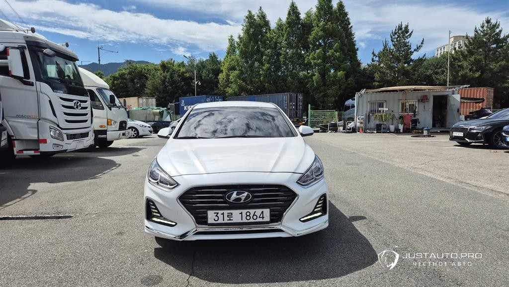 Автомобиль Hyundai Sonata