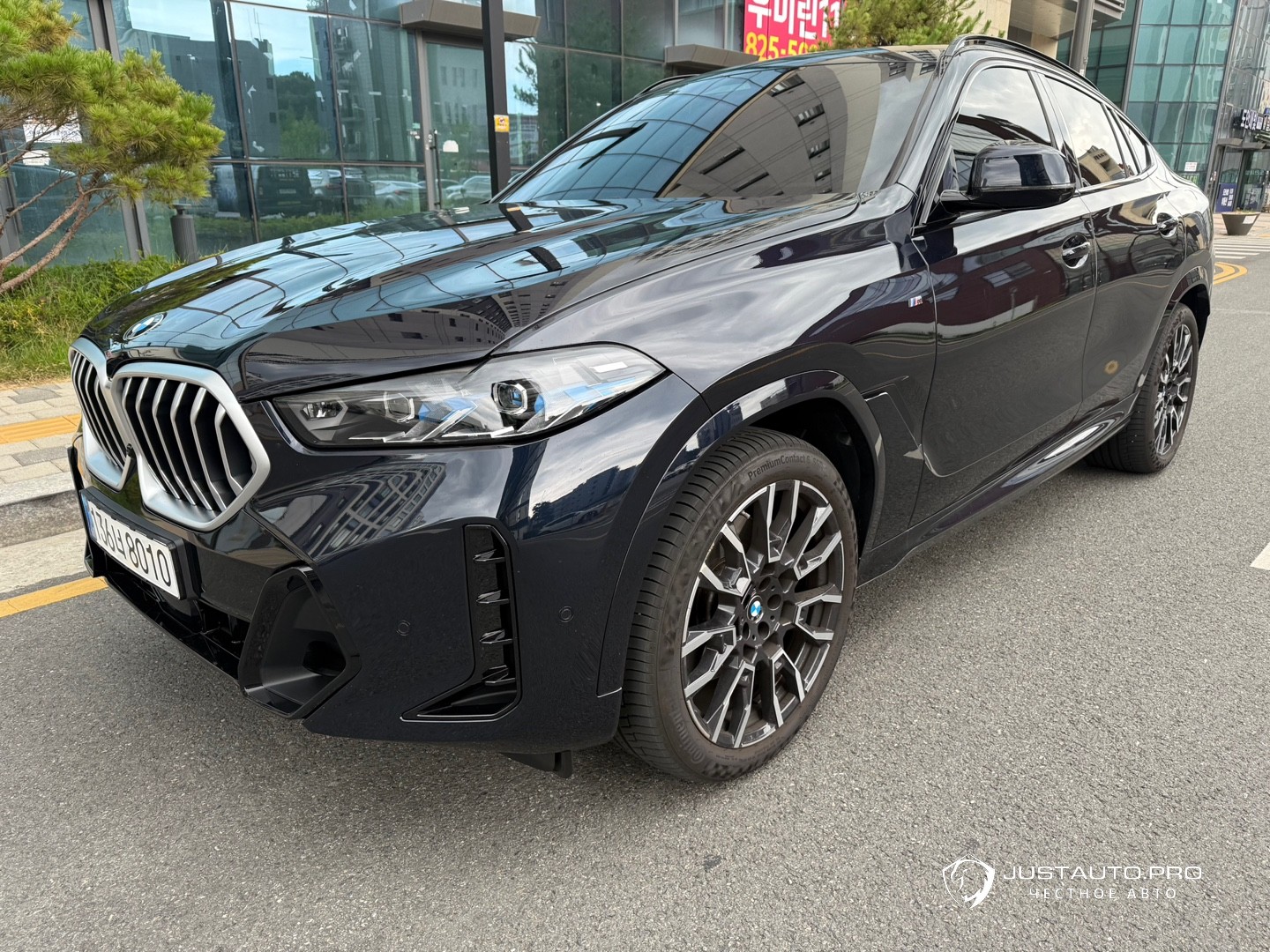 Автомобиль BMW X6
