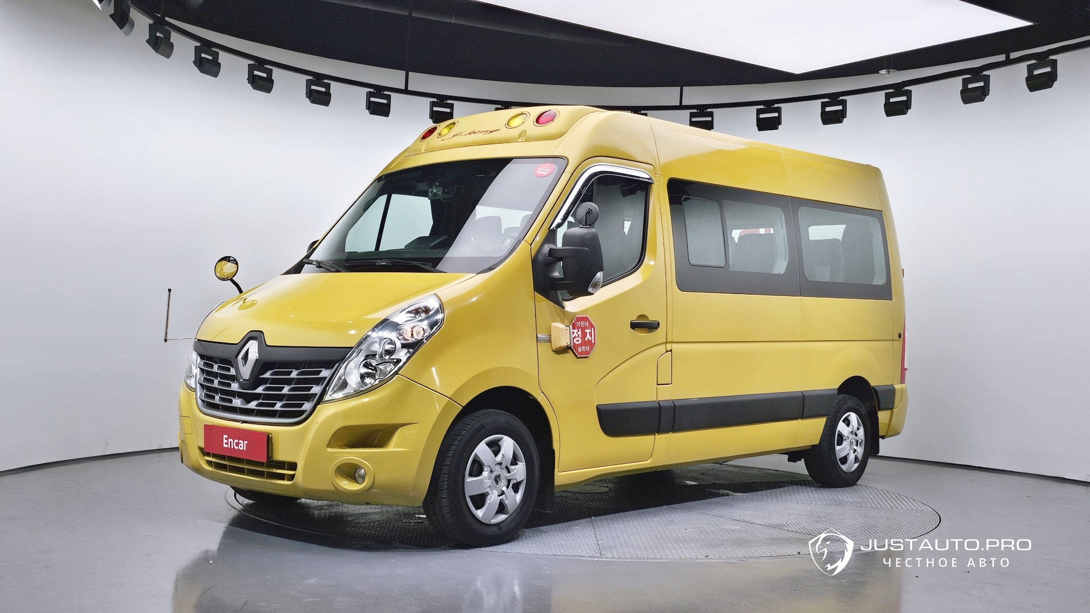 Автомобиль Renault-KoreaSamsung Master