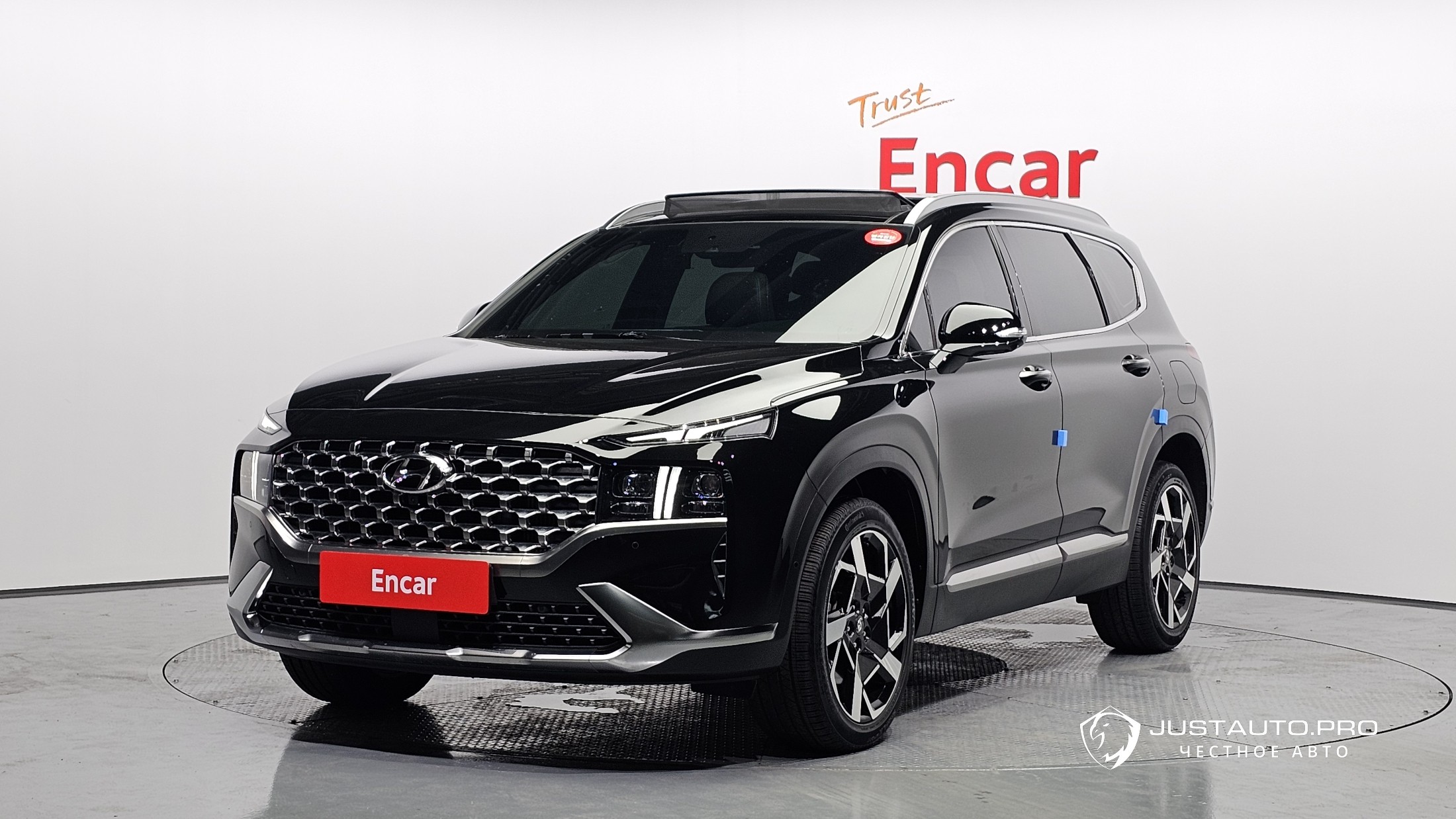 Автомобиль Hyundai Santafe