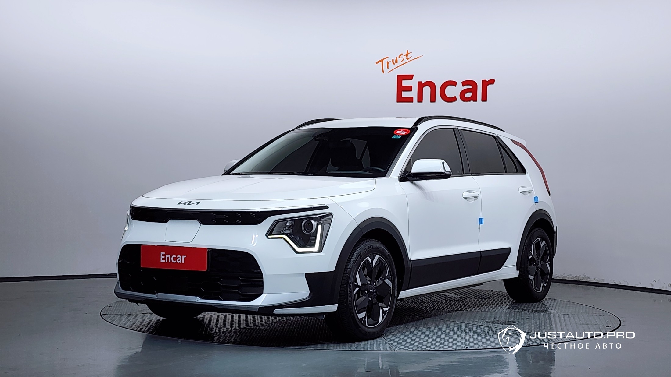 Автомобиль Kia Niro