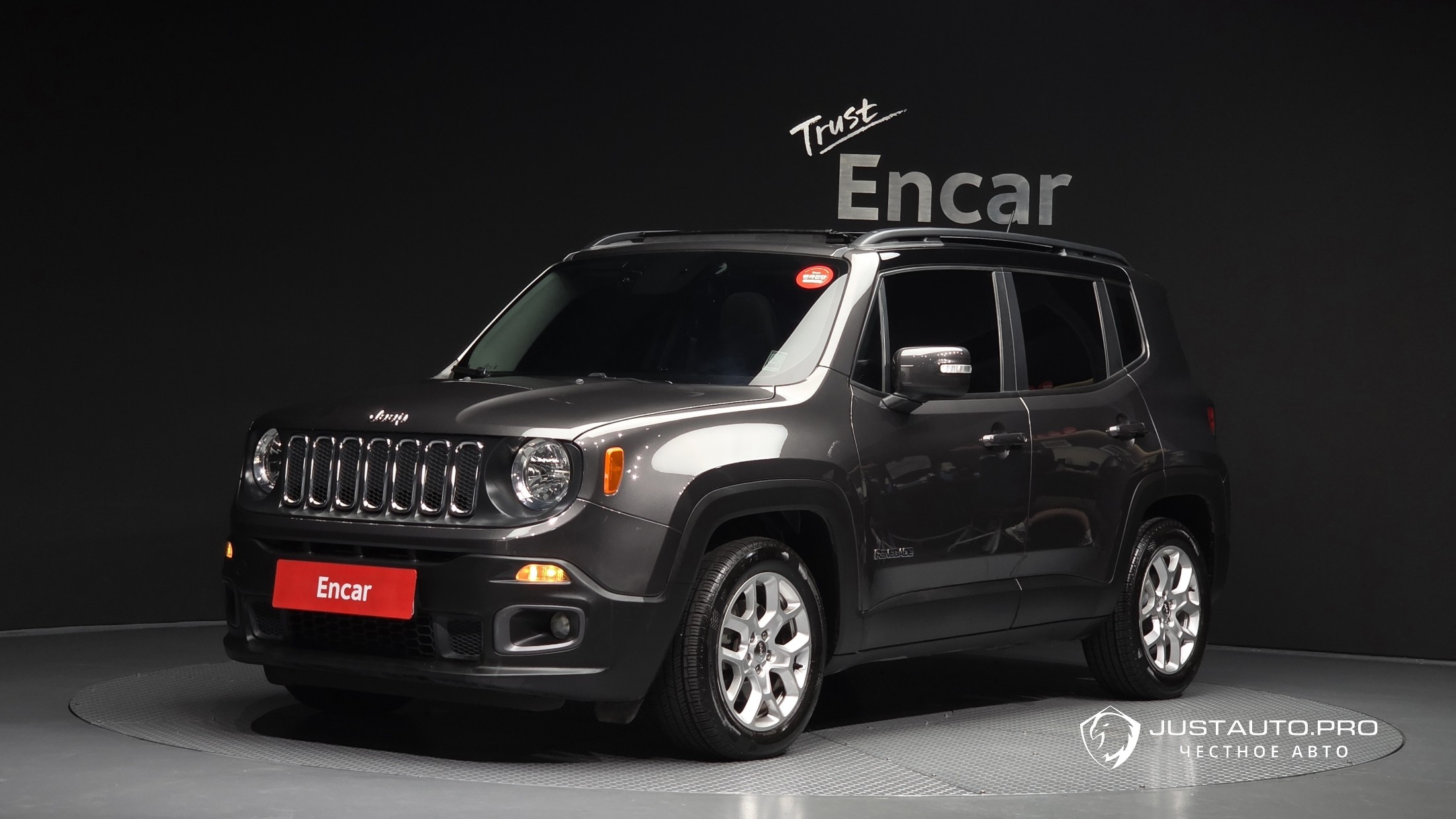 Автомобиль Jeep Renegade