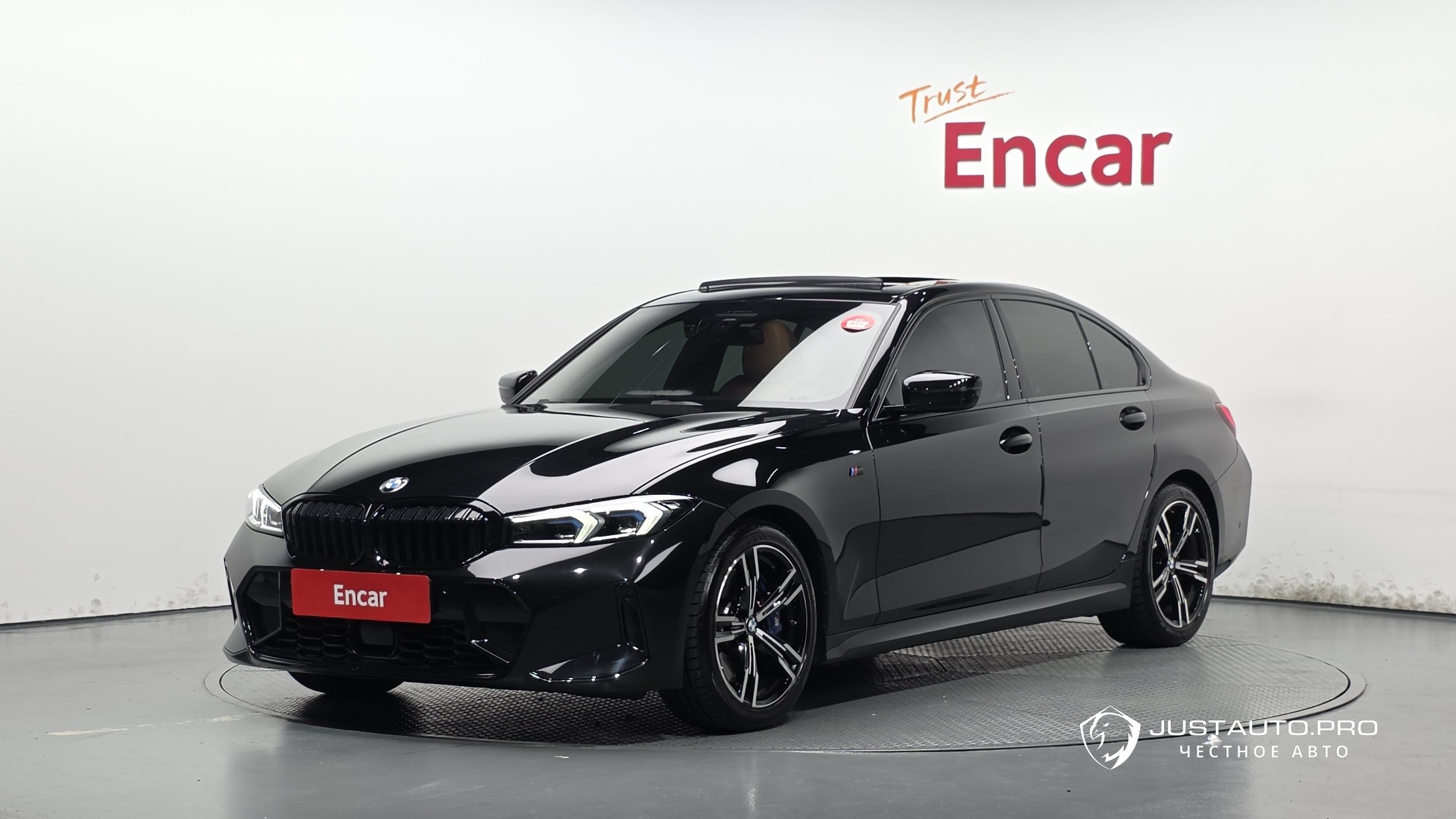 Автомобиль BMW 3-Series