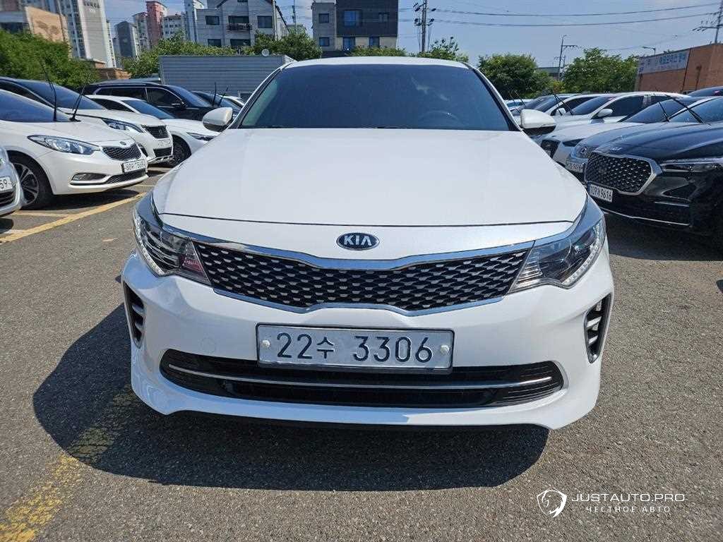 Автомобиль Kia K5