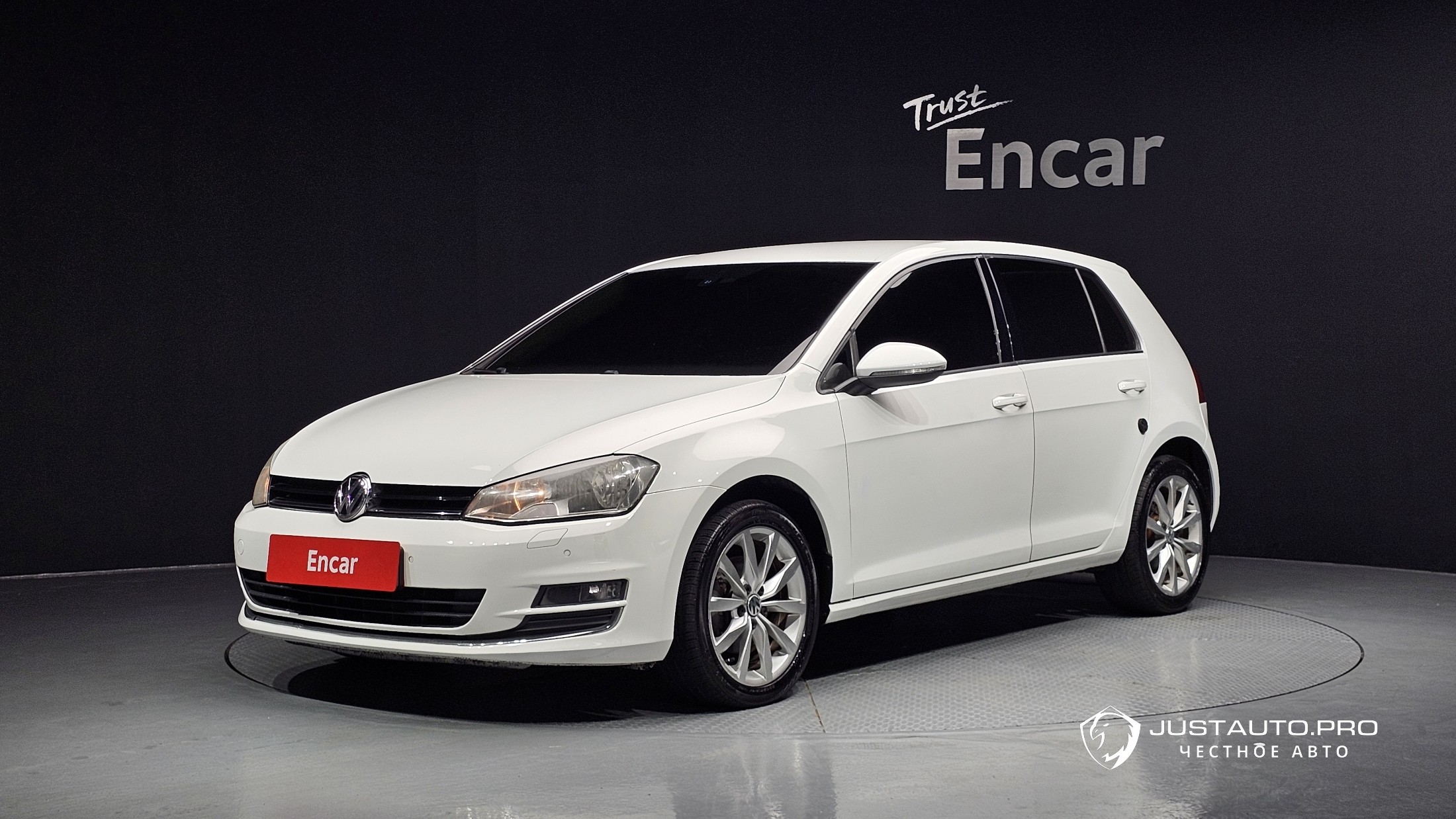 Автомобиль Volkswagen Golf