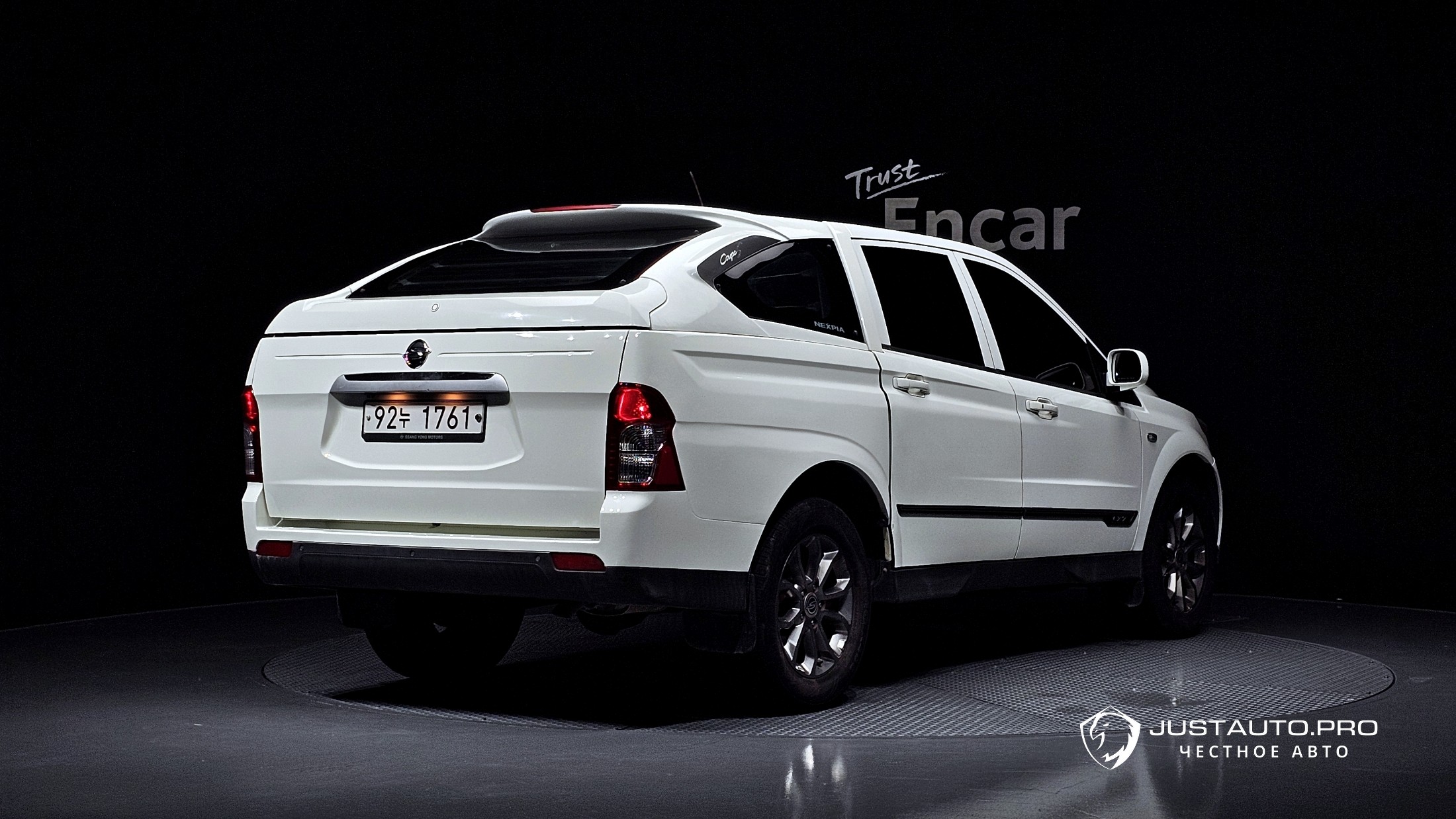 Автомобиль KG_Mobility_Ssangyong KORANDO