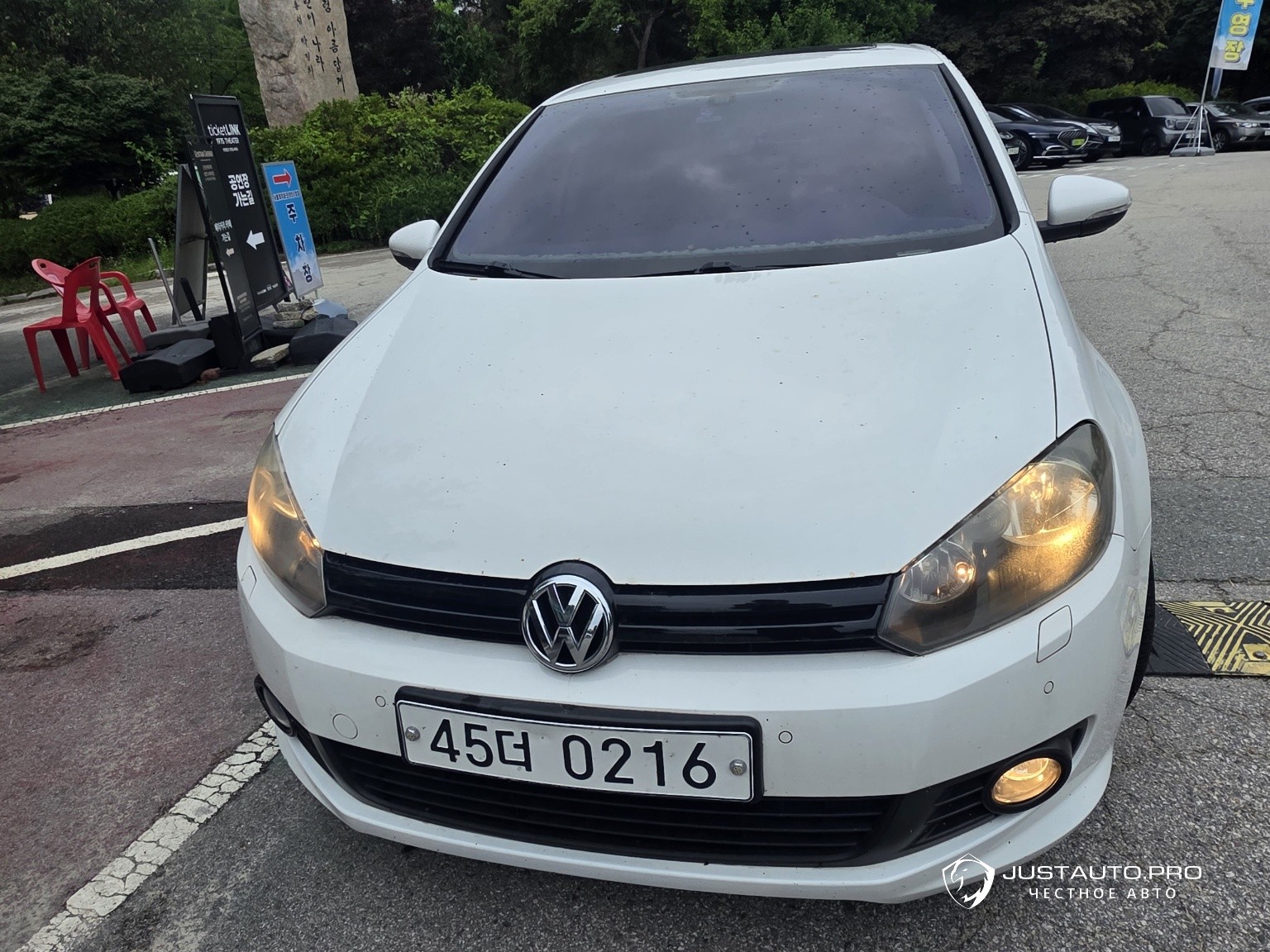 Автомобиль Volkswagen Golf